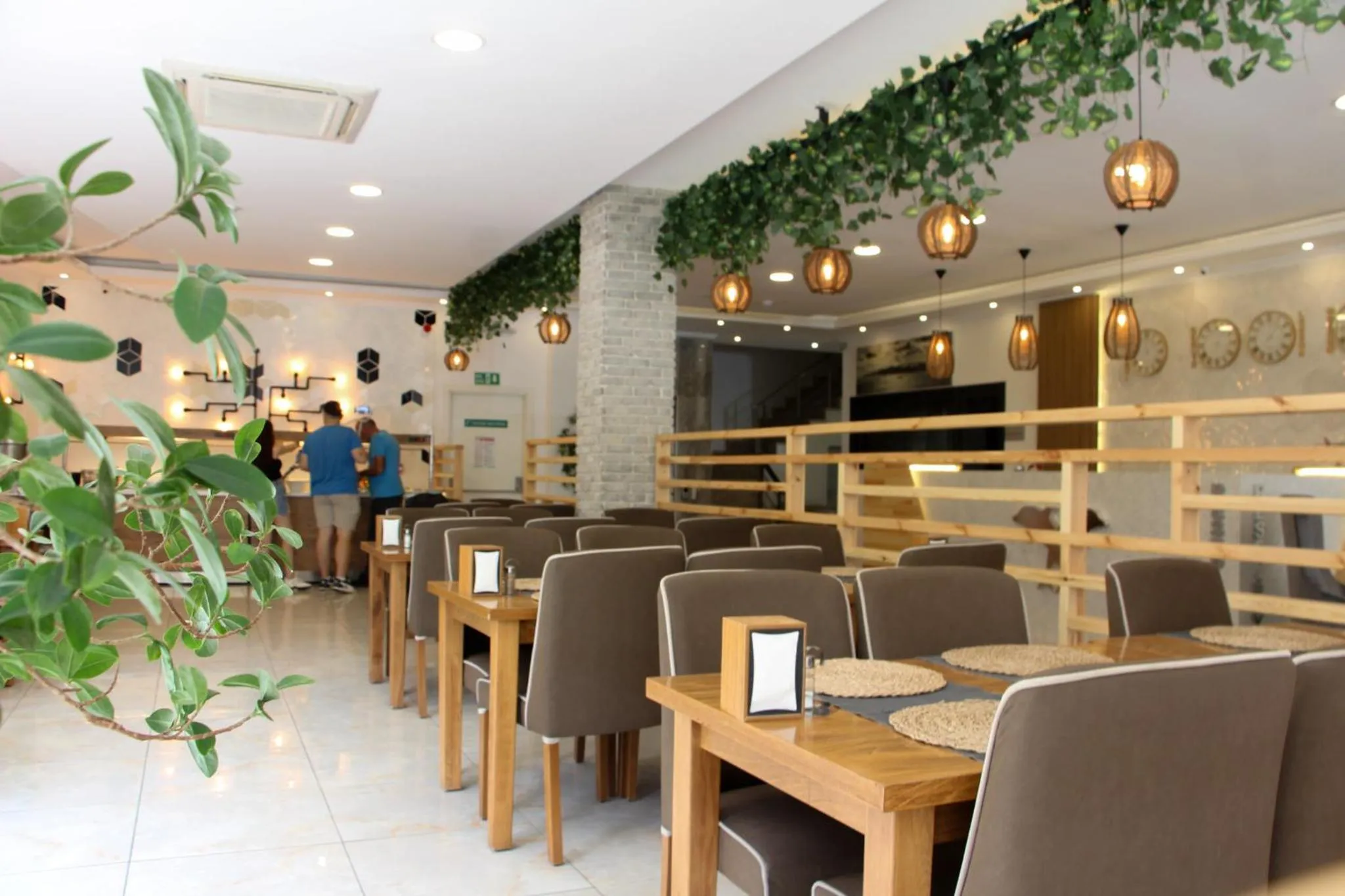 Restaurant/places to eat in Gulluk Life Hotel