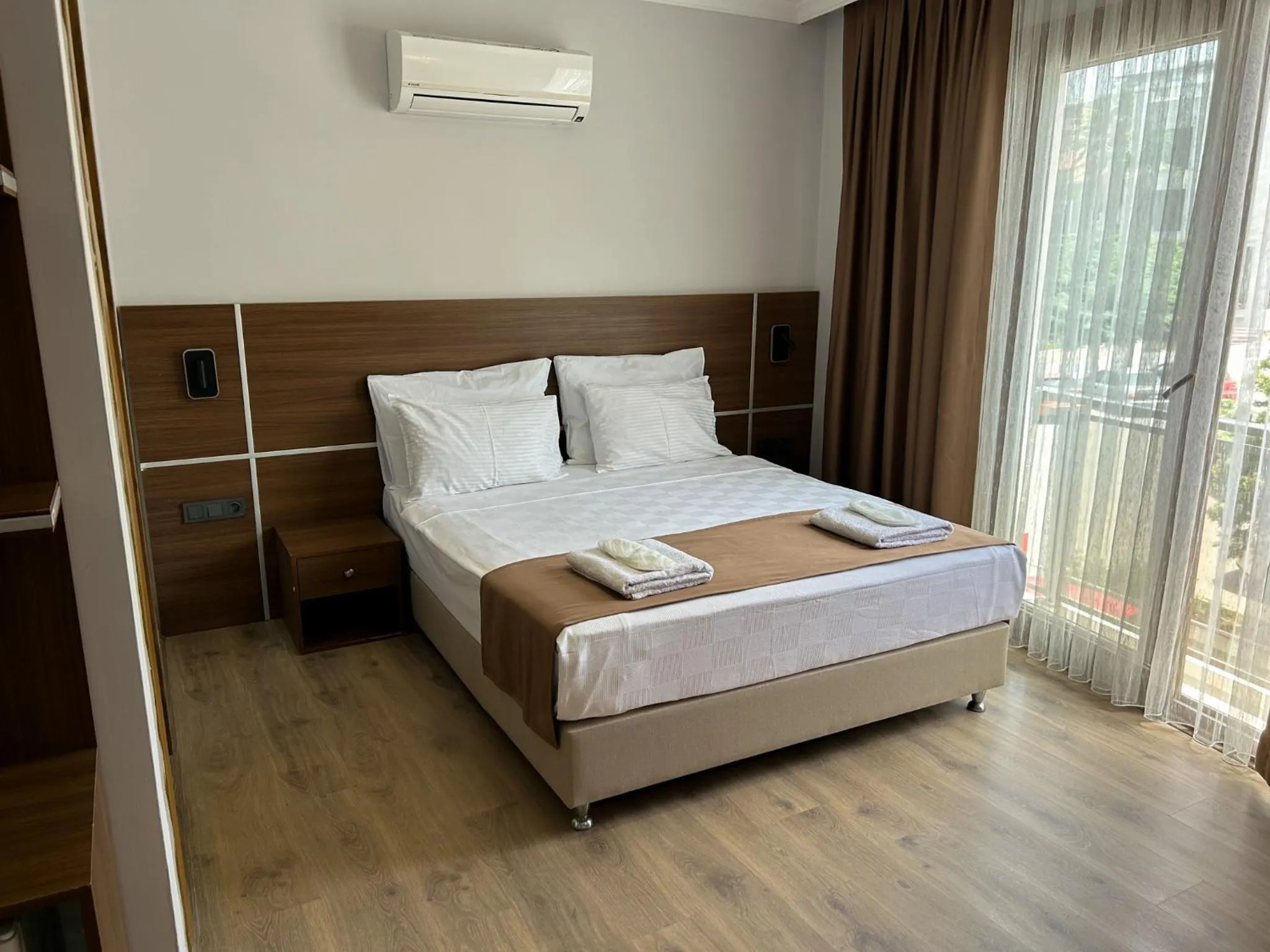 Bed in Gulluk Life Hotel