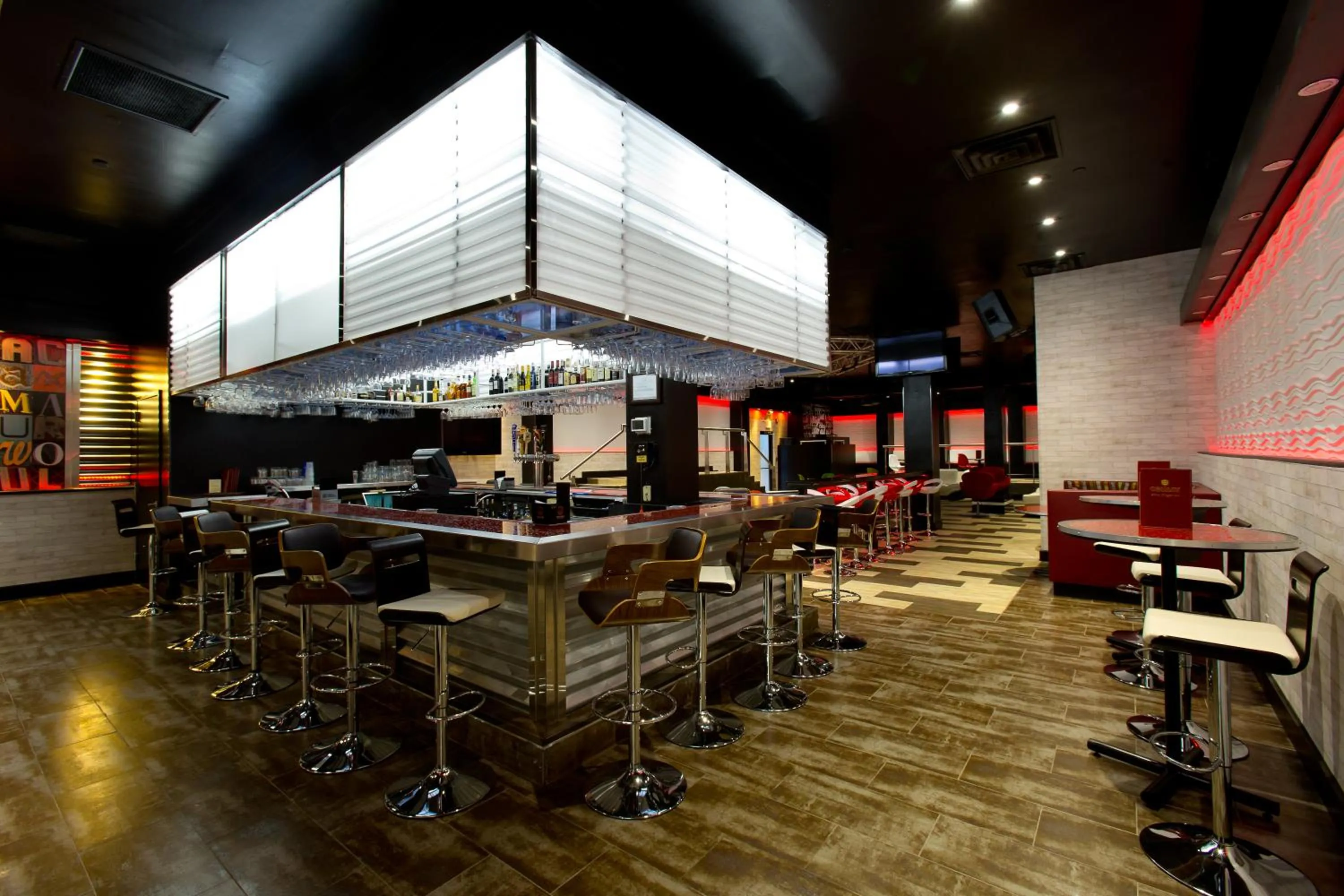 Lounge or bar, Restaurant/Places to Eat in Liyo Inn