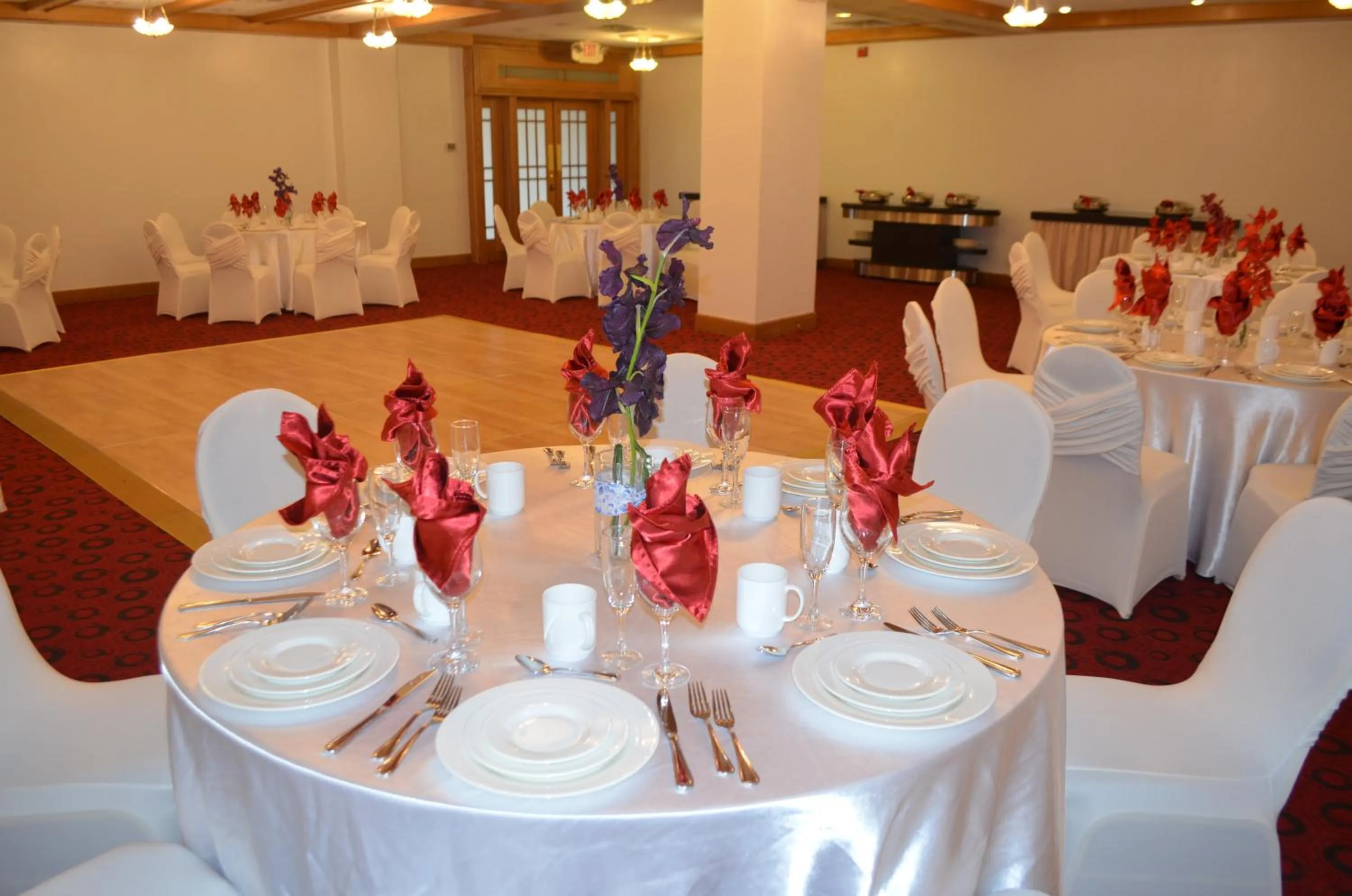 Banquet/Function facilities, Restaurant/Places to Eat in Liyo Inn