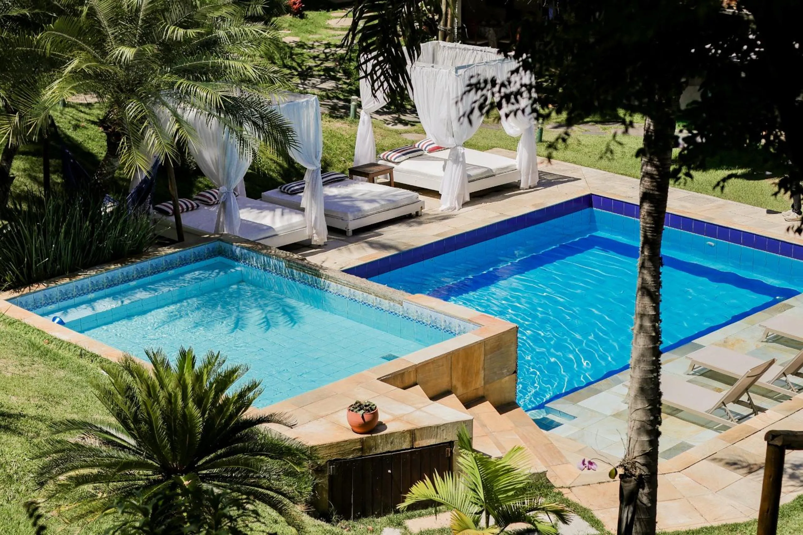 Swimming pool in Pousada Bucaneiro