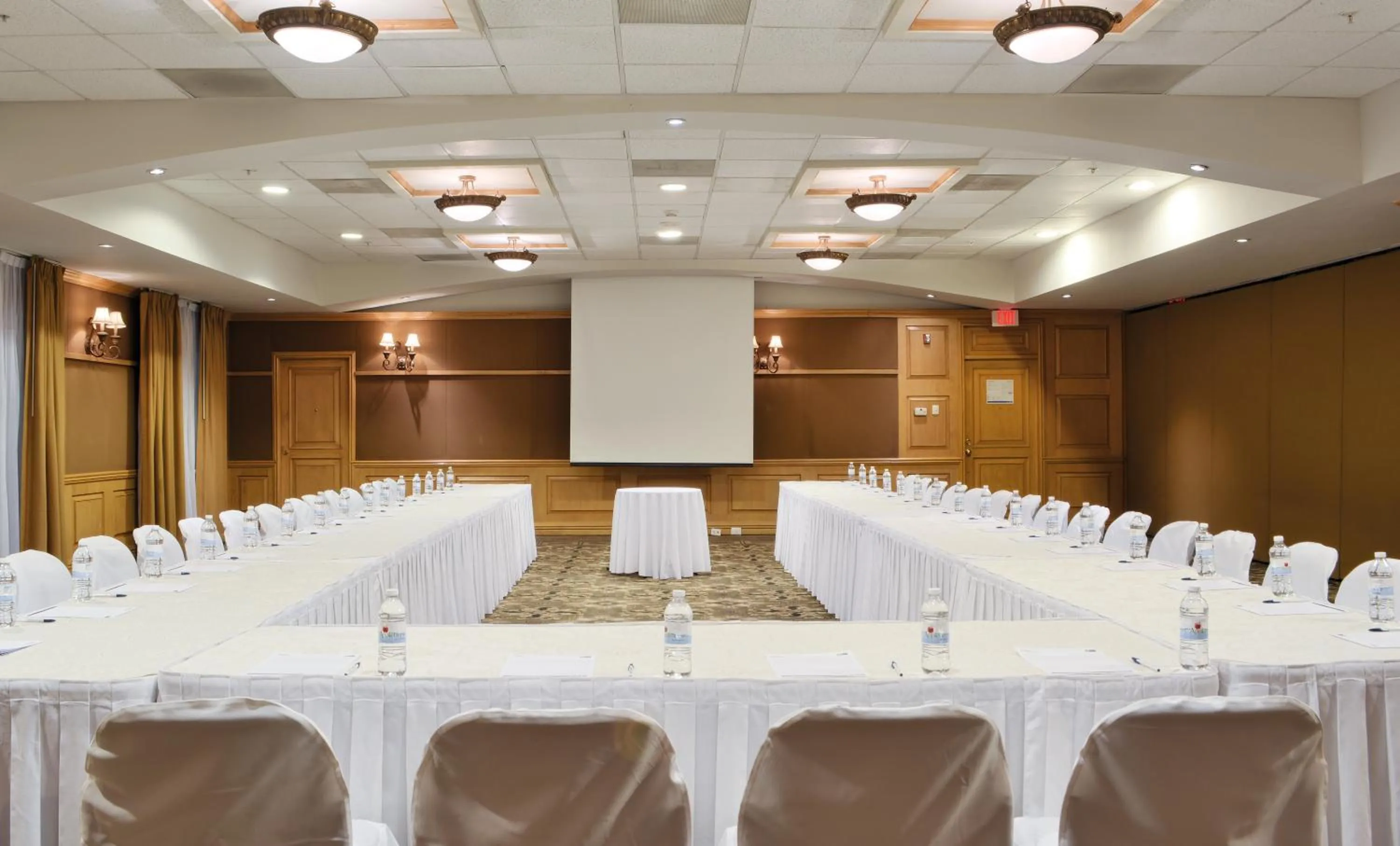 Meeting/conference room in Holiday Inn Express Silao-Aeropuerto Bajio by IHG