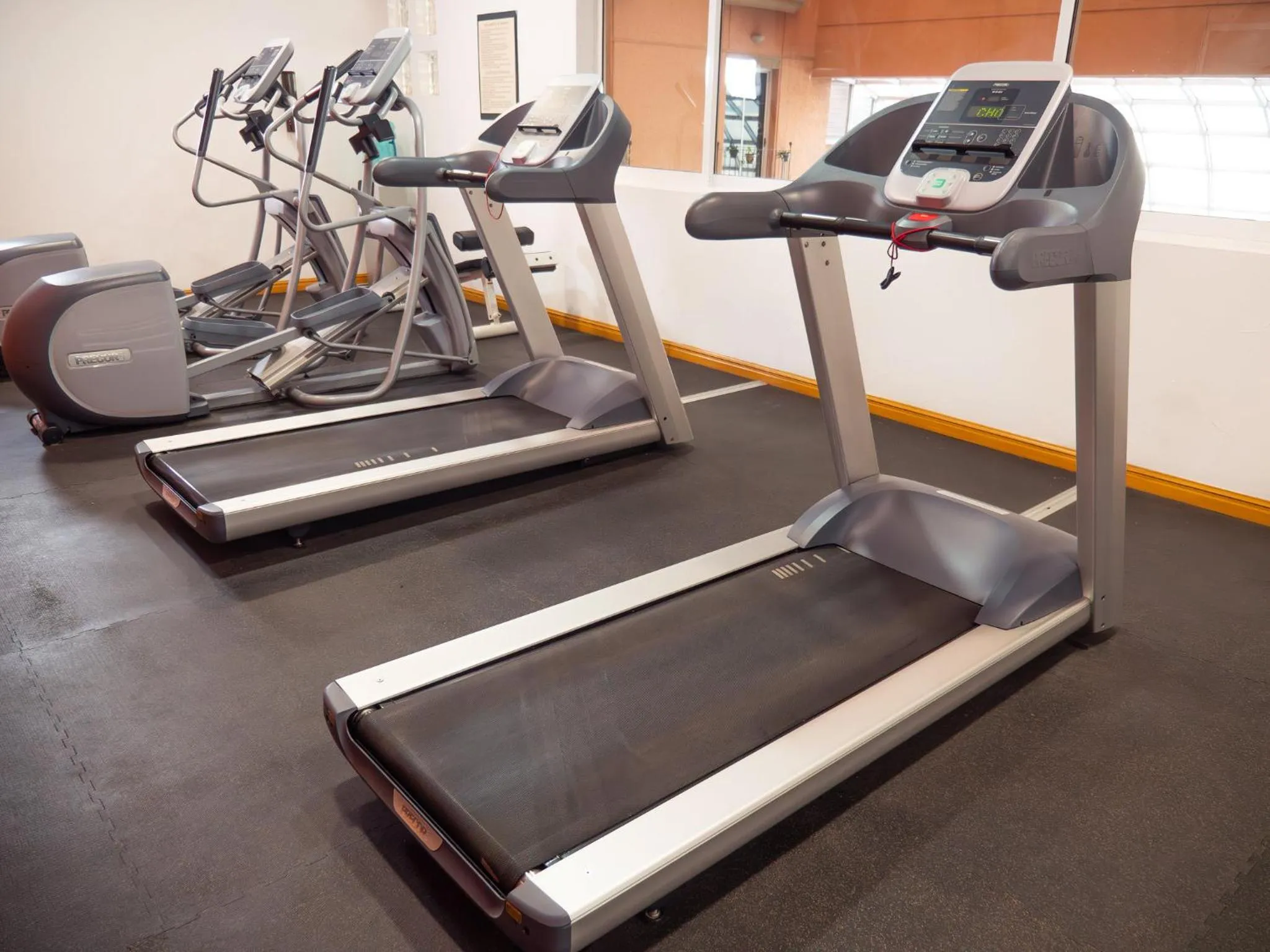 Fitness centre/facilities in Holiday Inn Express Silao-Aeropuerto Bajio by IHG