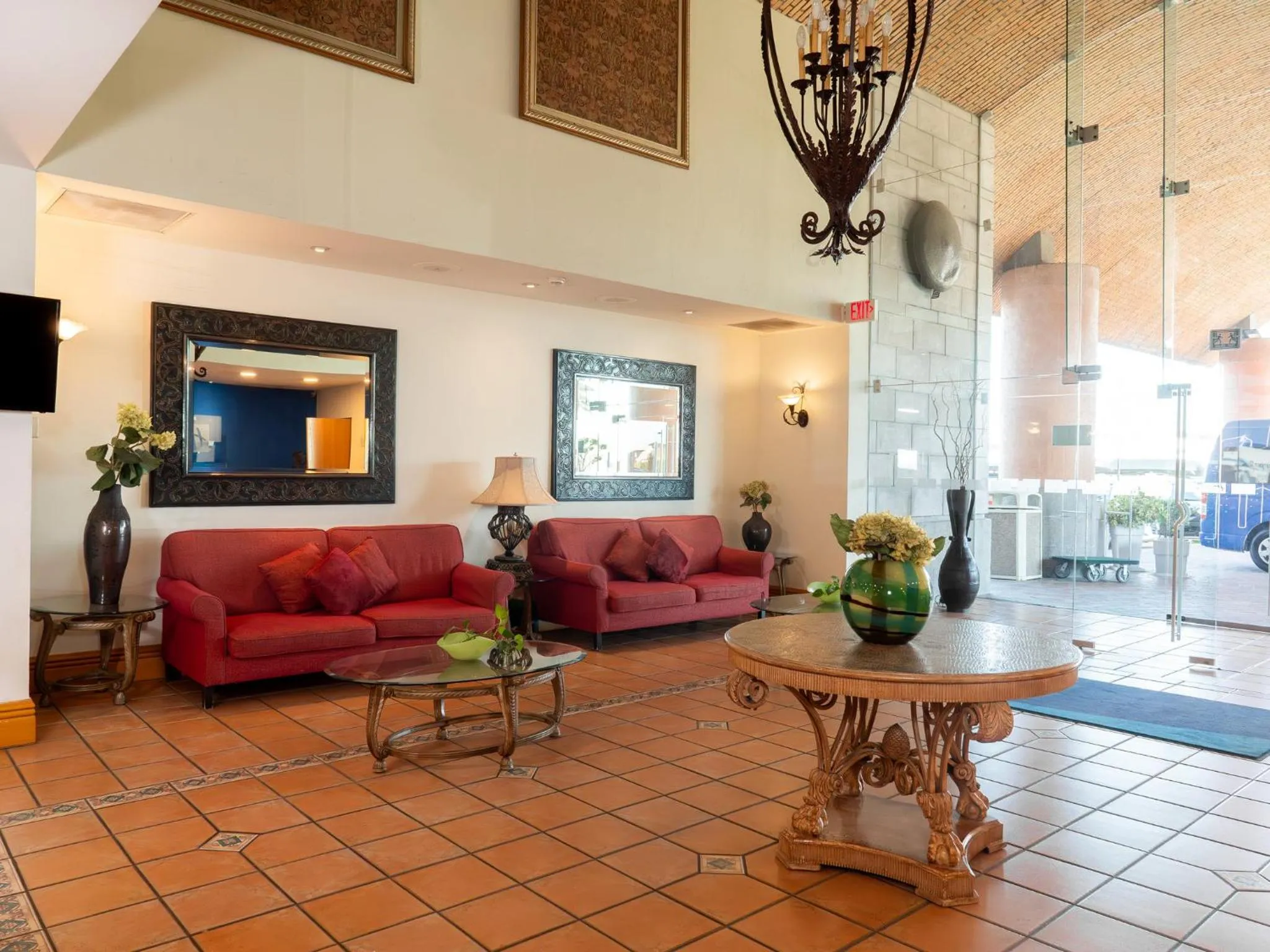 Property building in Holiday Inn Express Silao-Aeropuerto Bajio by IHG