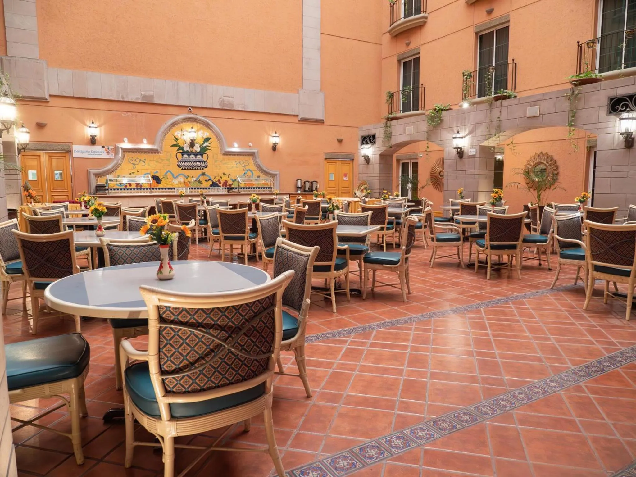 Breakfast in Holiday Inn Express Silao-Aeropuerto Bajio by IHG