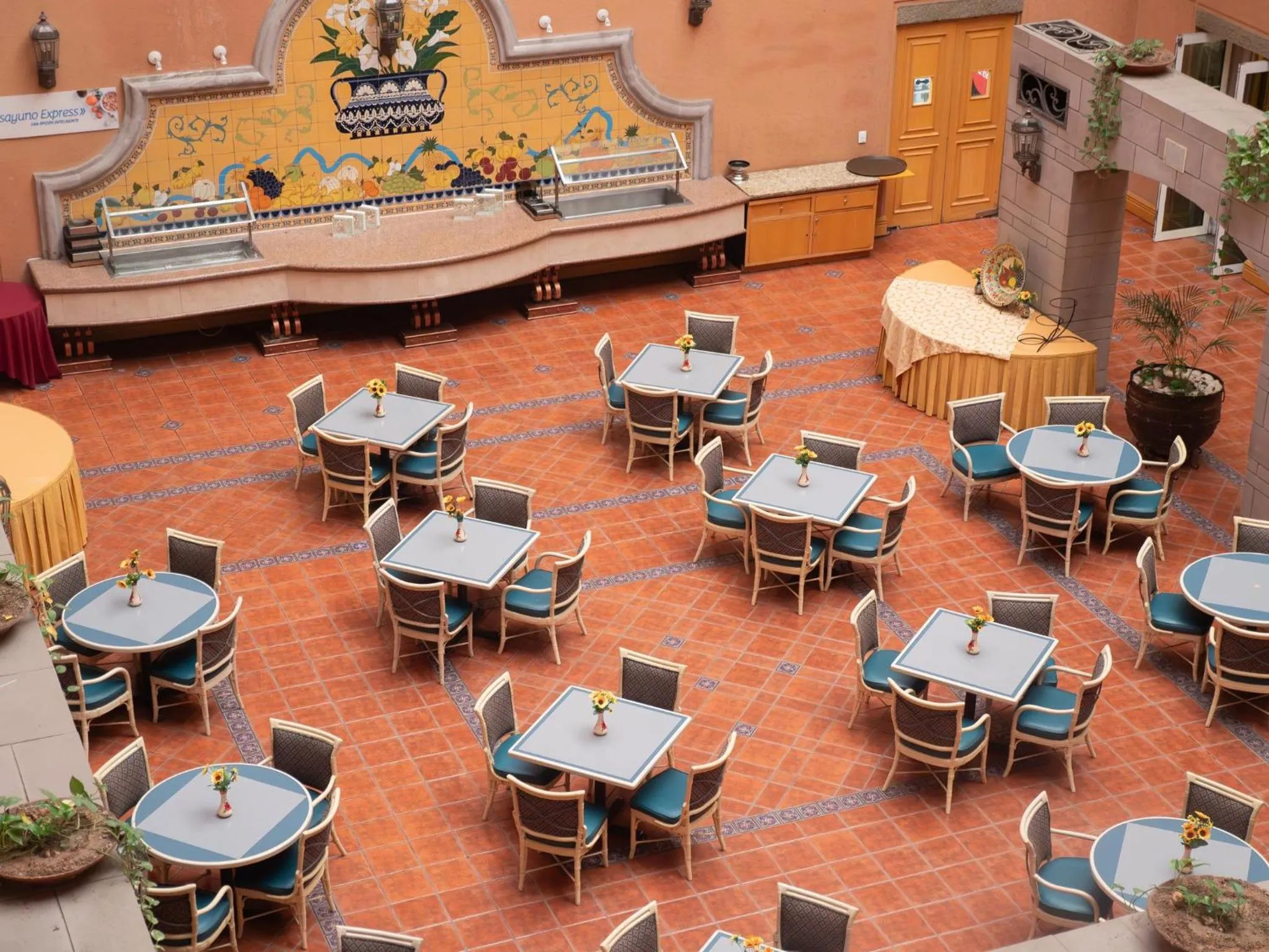 Breakfast in Holiday Inn Express Silao-Aeropuerto Bajio by IHG