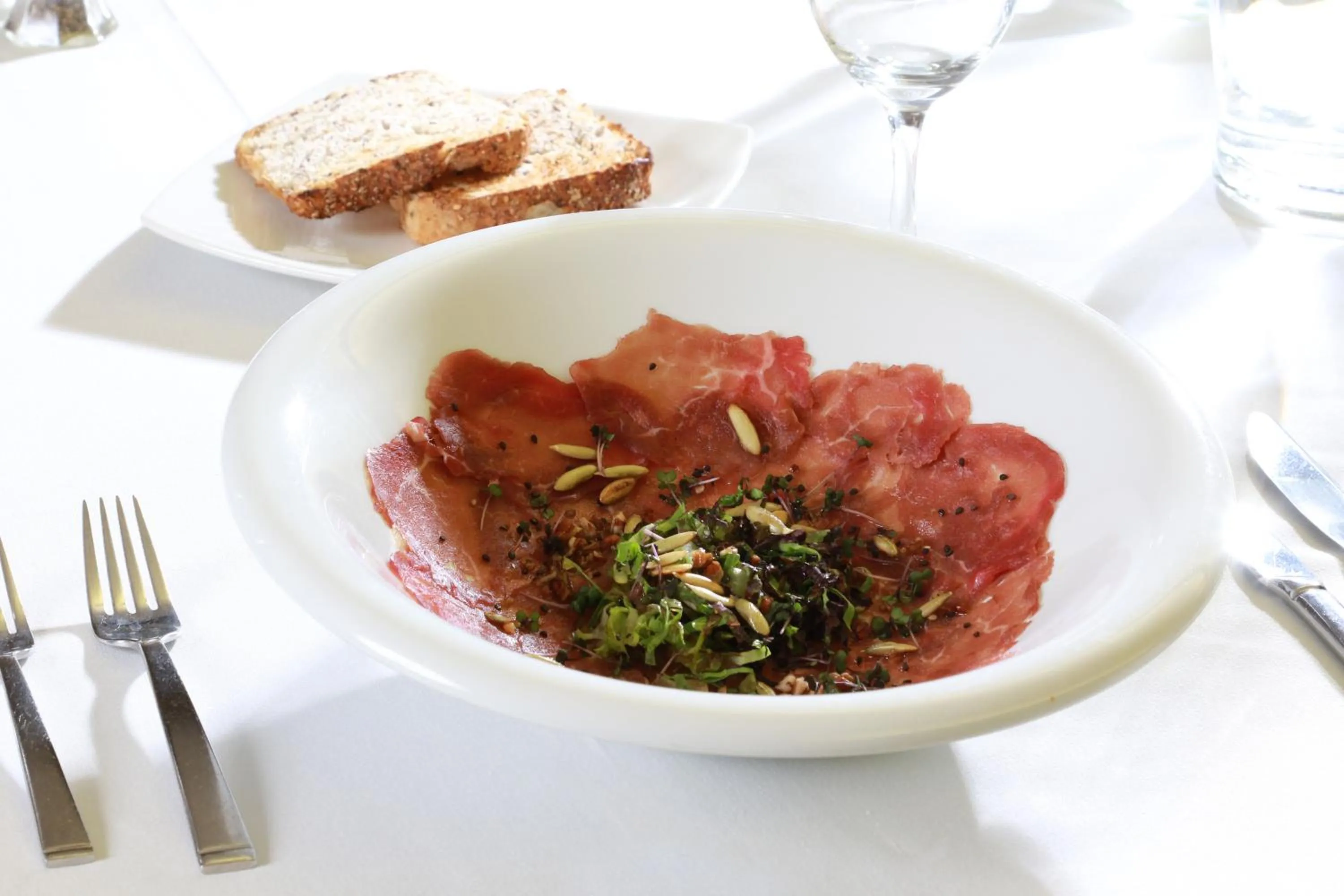 Restaurant/places to eat in Crowne Plaza Leon by IHG