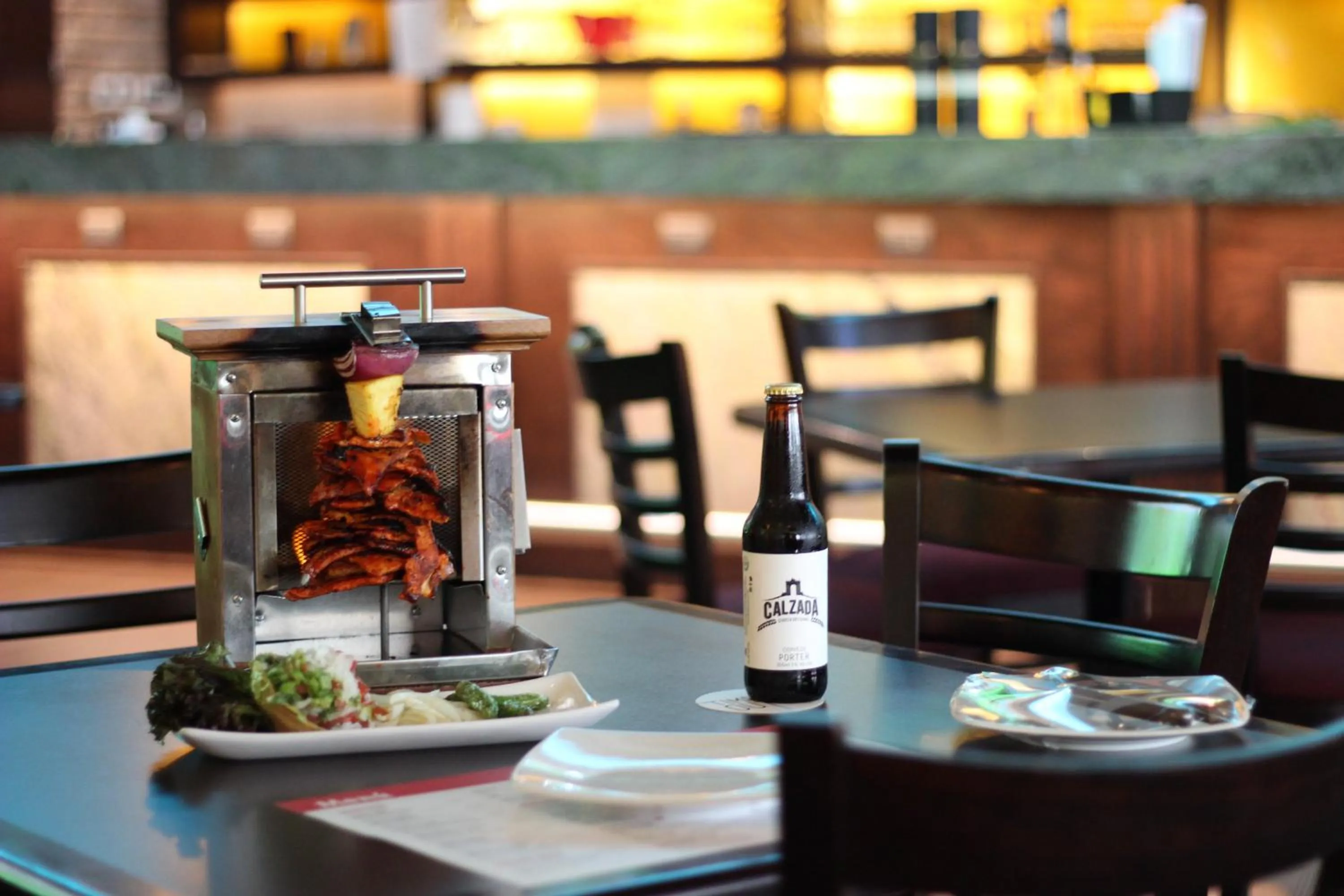 Lounge or bar in Crowne Plaza Leon by IHG