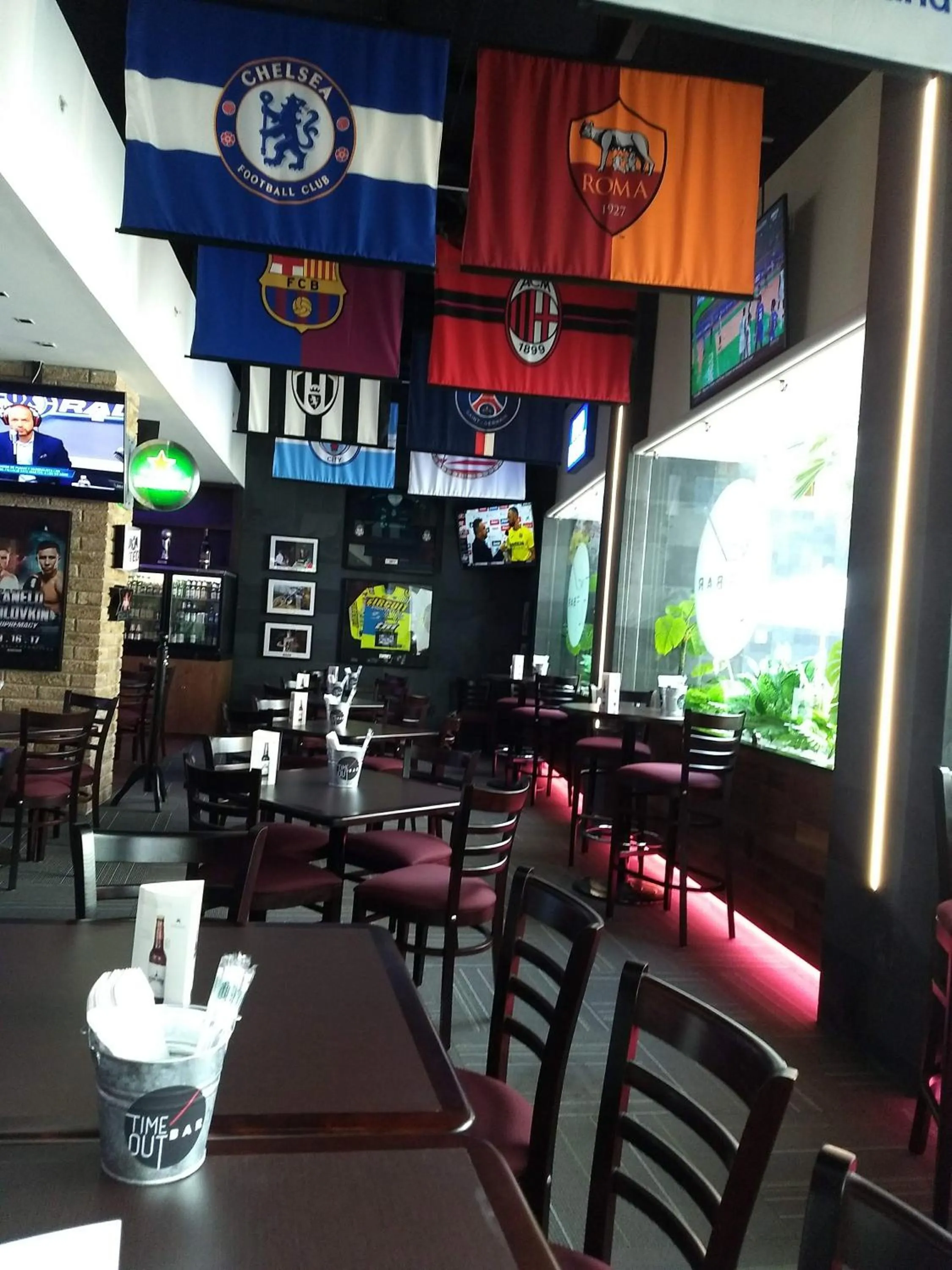 Lounge or bar in Crowne Plaza Leon by IHG