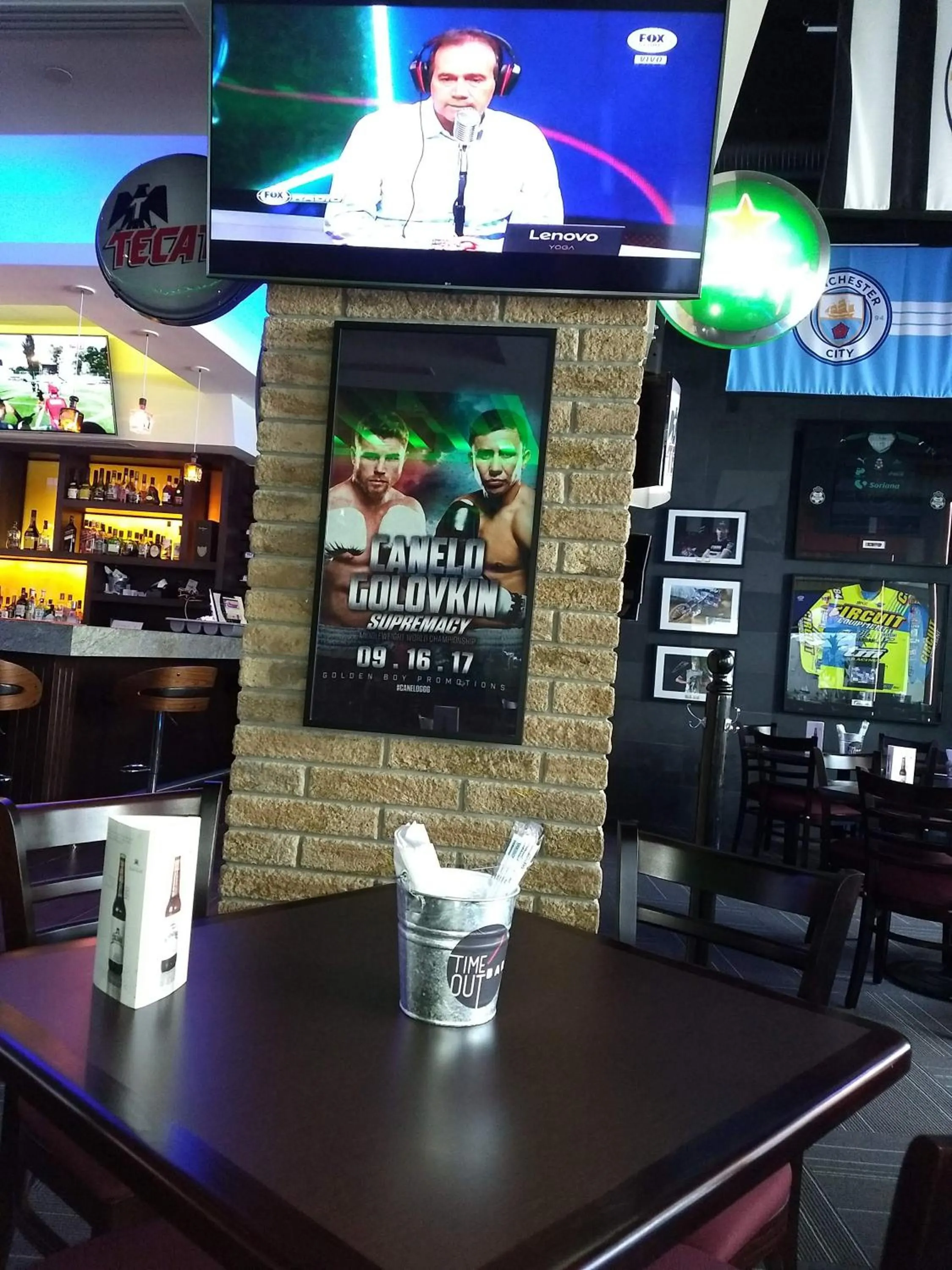 Lounge or bar in Crowne Plaza Leon by IHG