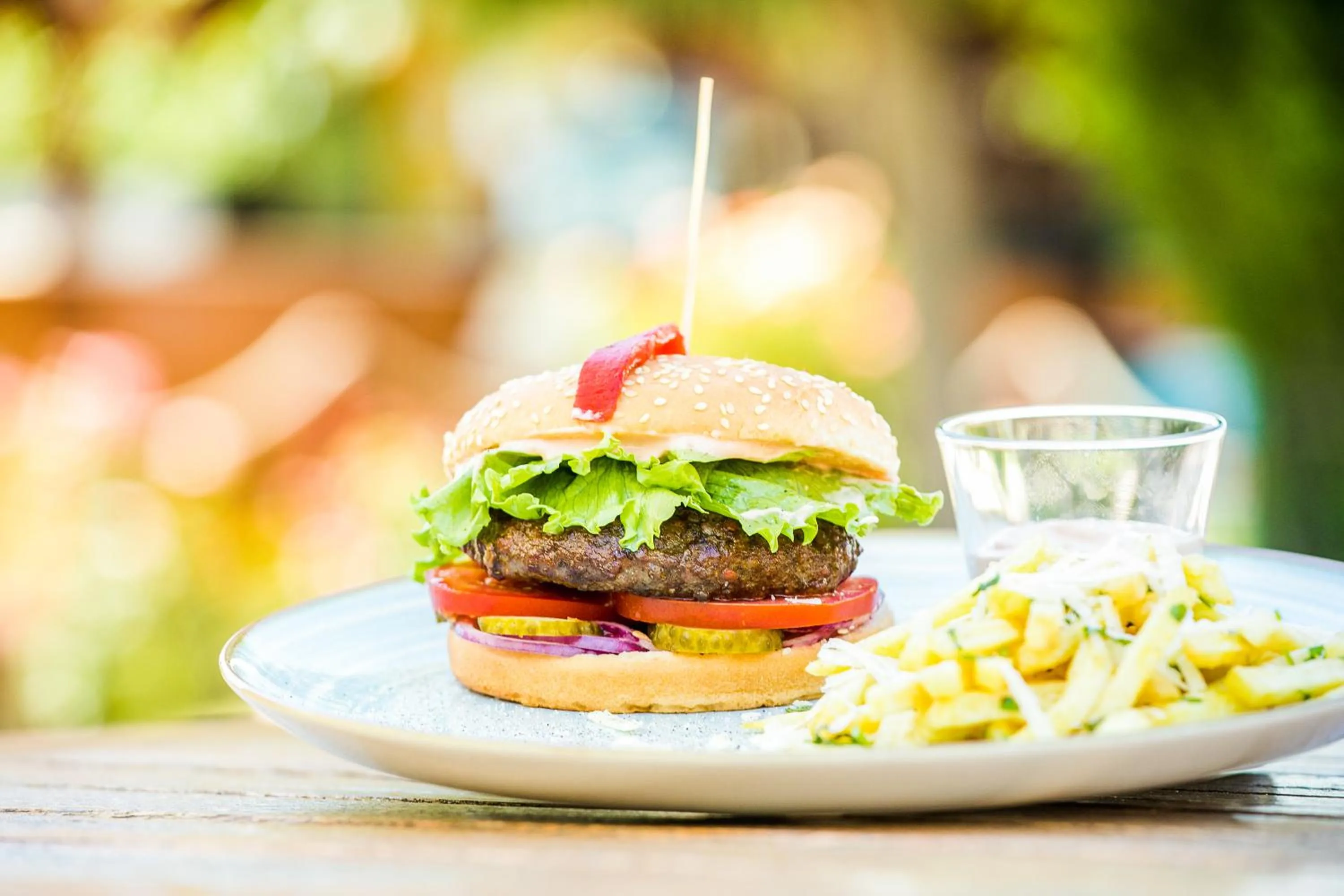 Restaurant/places to eat in Q Hotel