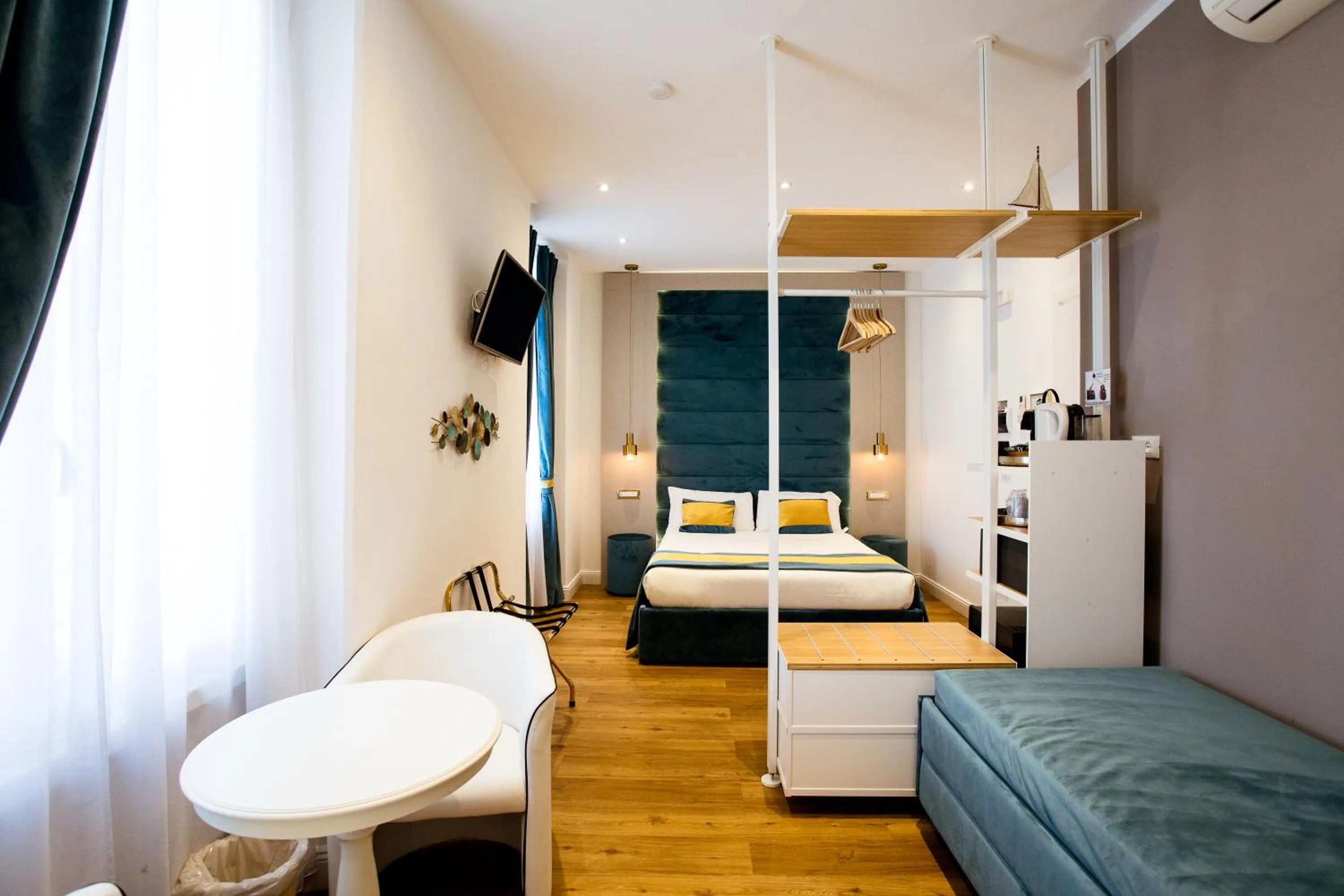 Bedroom, Bed in Atmosfere Guest House - Cinque Terre e La Spezia