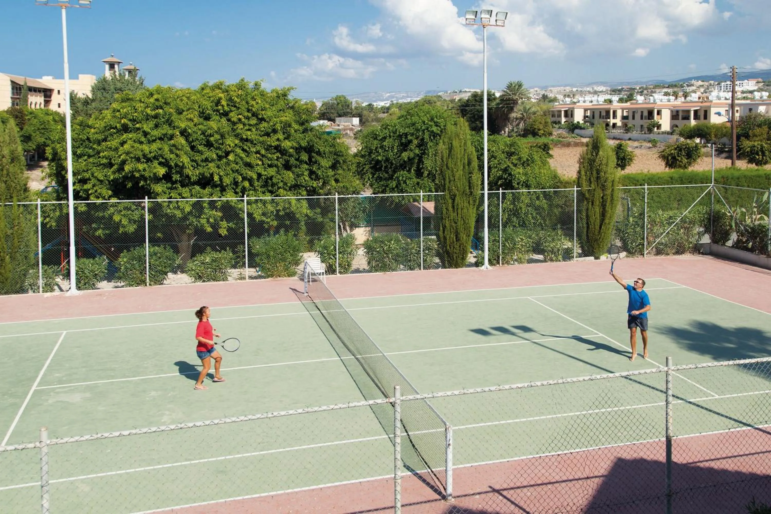 Tennis court in Kissos Hotel