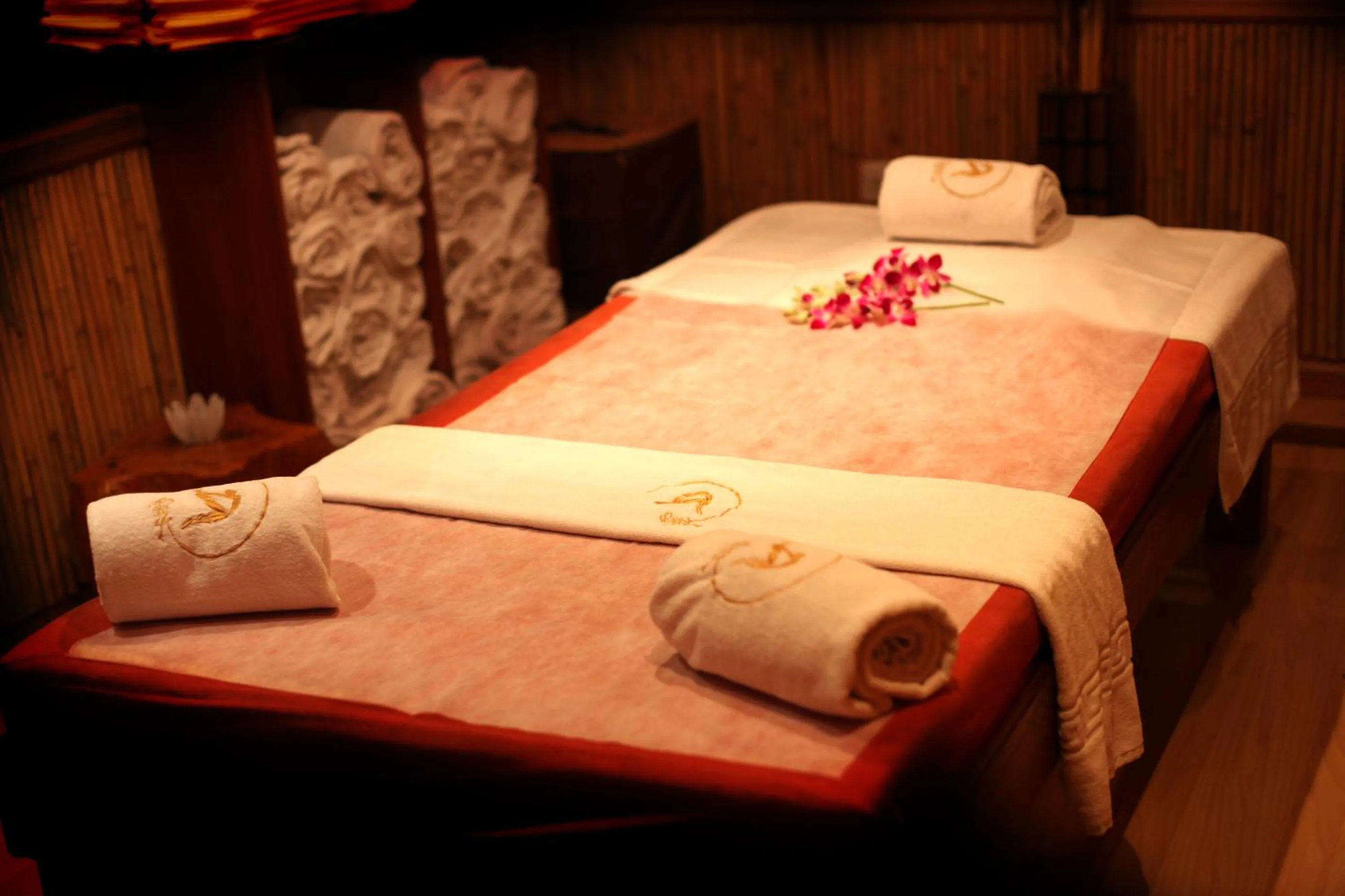Spa and wellness centre/facilities, Bed in Broadway Hotel