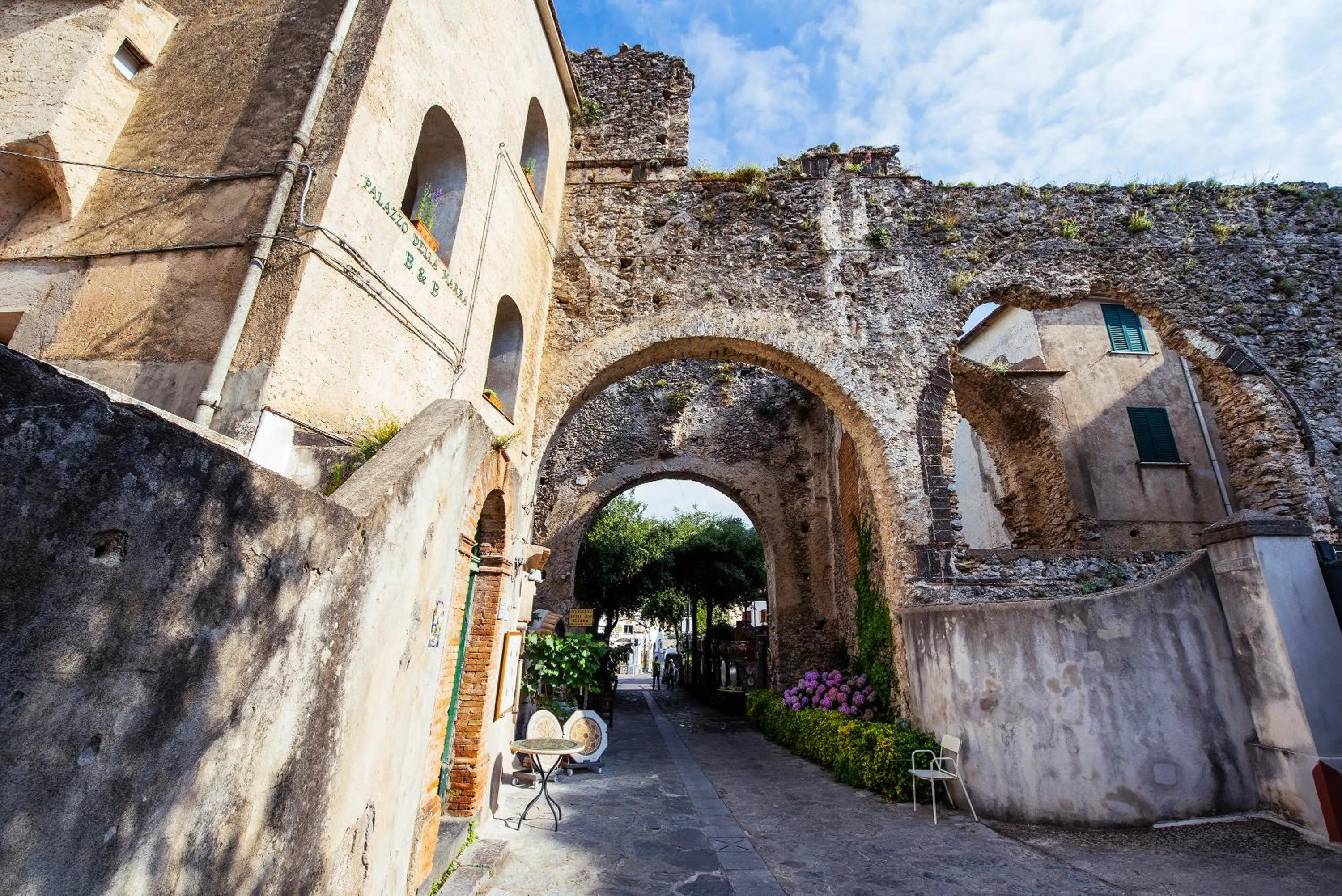 Day in Ravello House