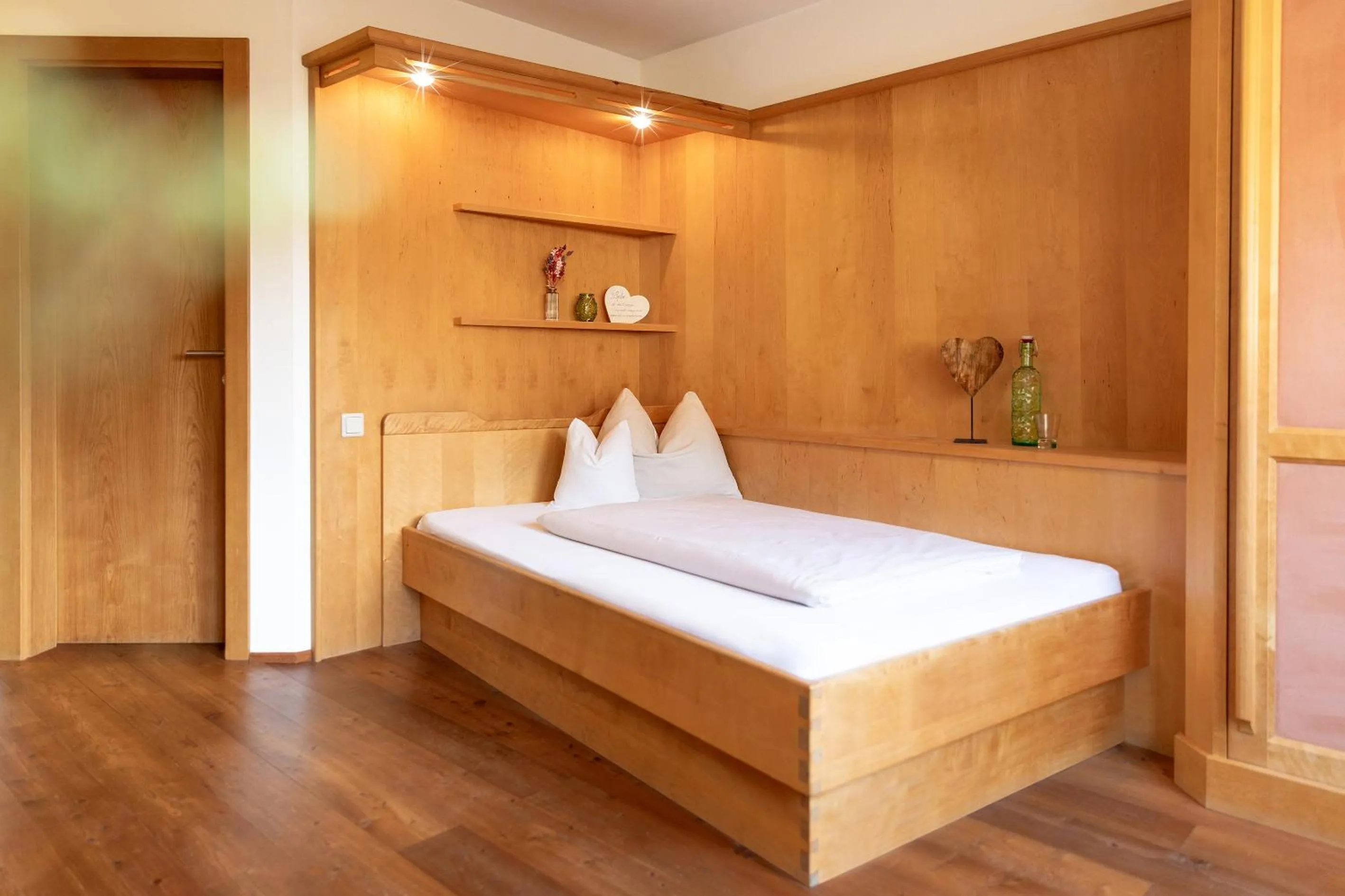 Bed in Hotel & Gasthaus Dresch