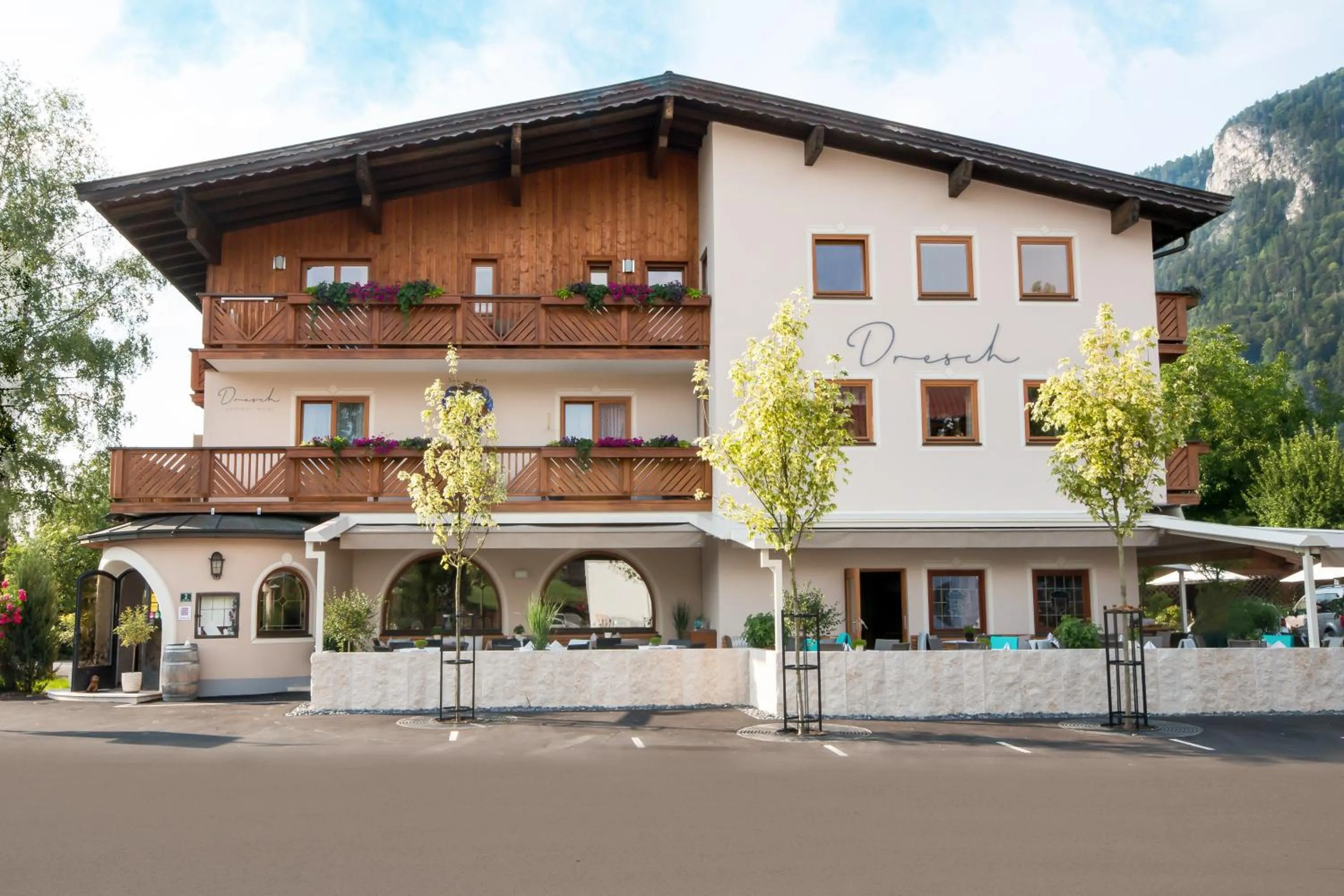 Facade/entrance in Hotel & Gasthaus Dresch