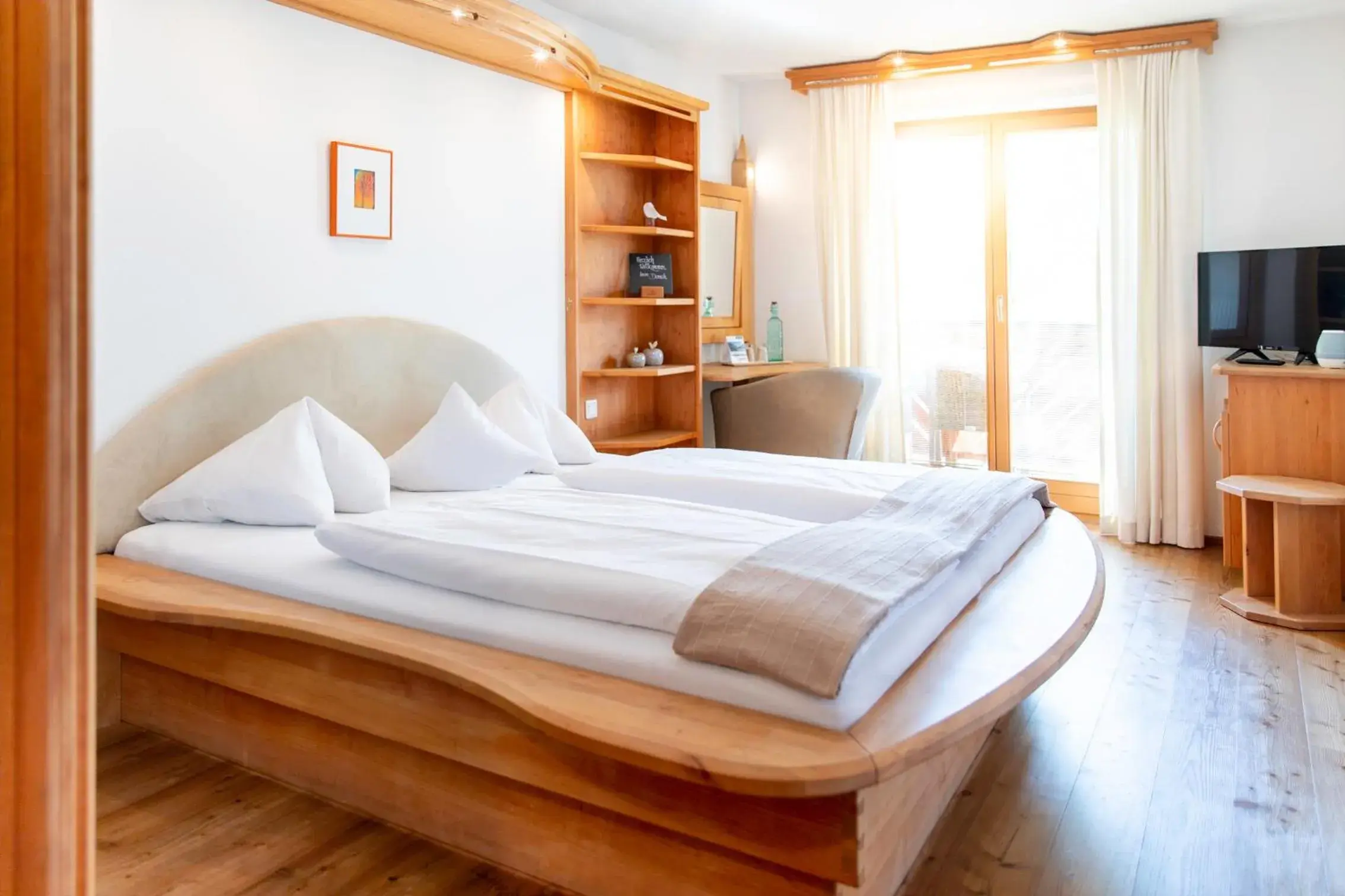 Double Room with Balcony - single occupancy in Hotel & Gasthaus Dresch Double Room with Balcony - single occupancy in Hotel & Gasthaus Dresch