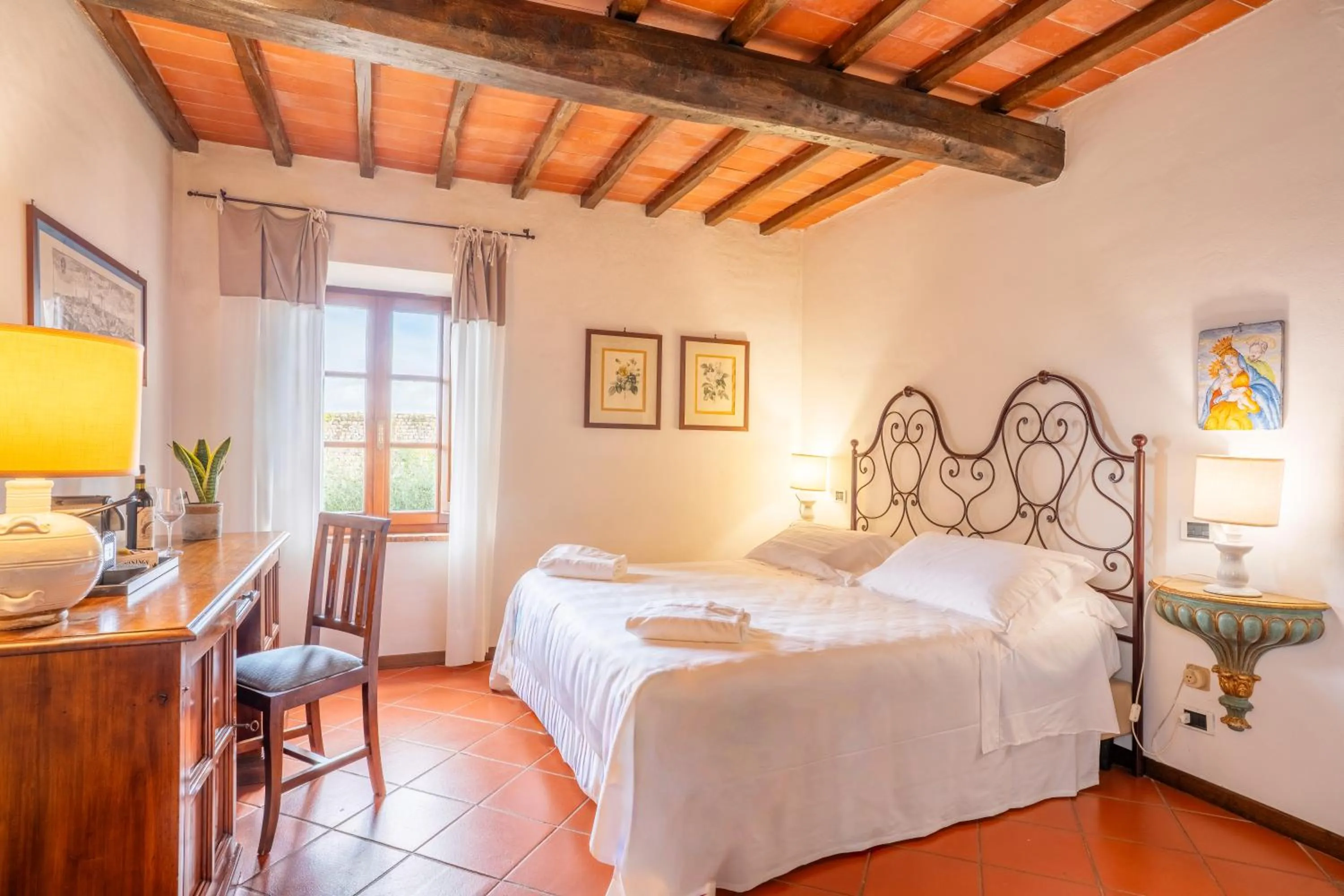 Bed in Hotel Monteriggioni