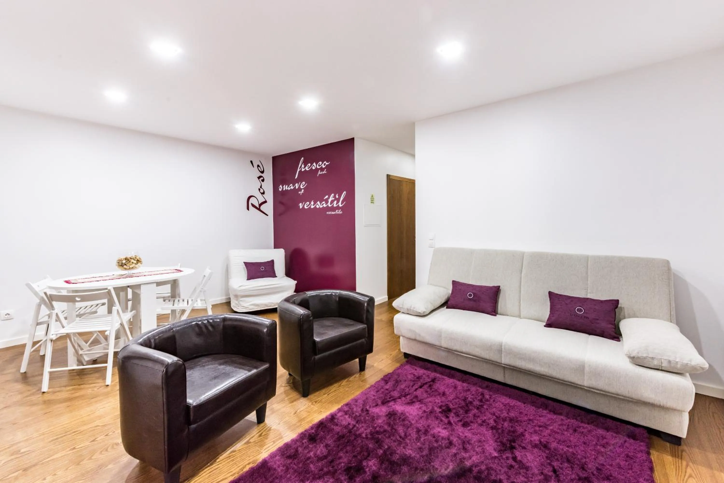 Living room in Lounge Inn Guest House