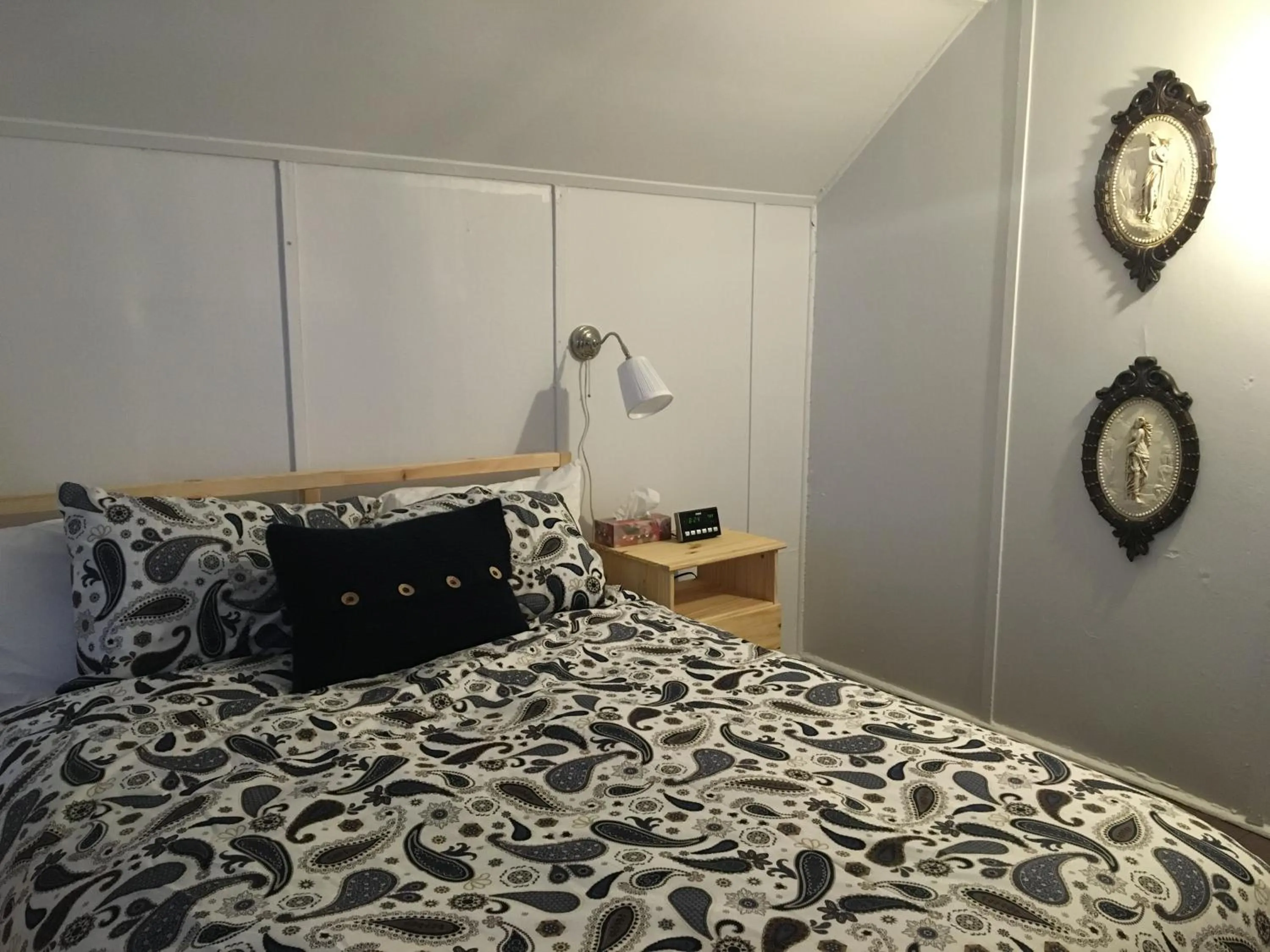 Bedroom in Le Milka I