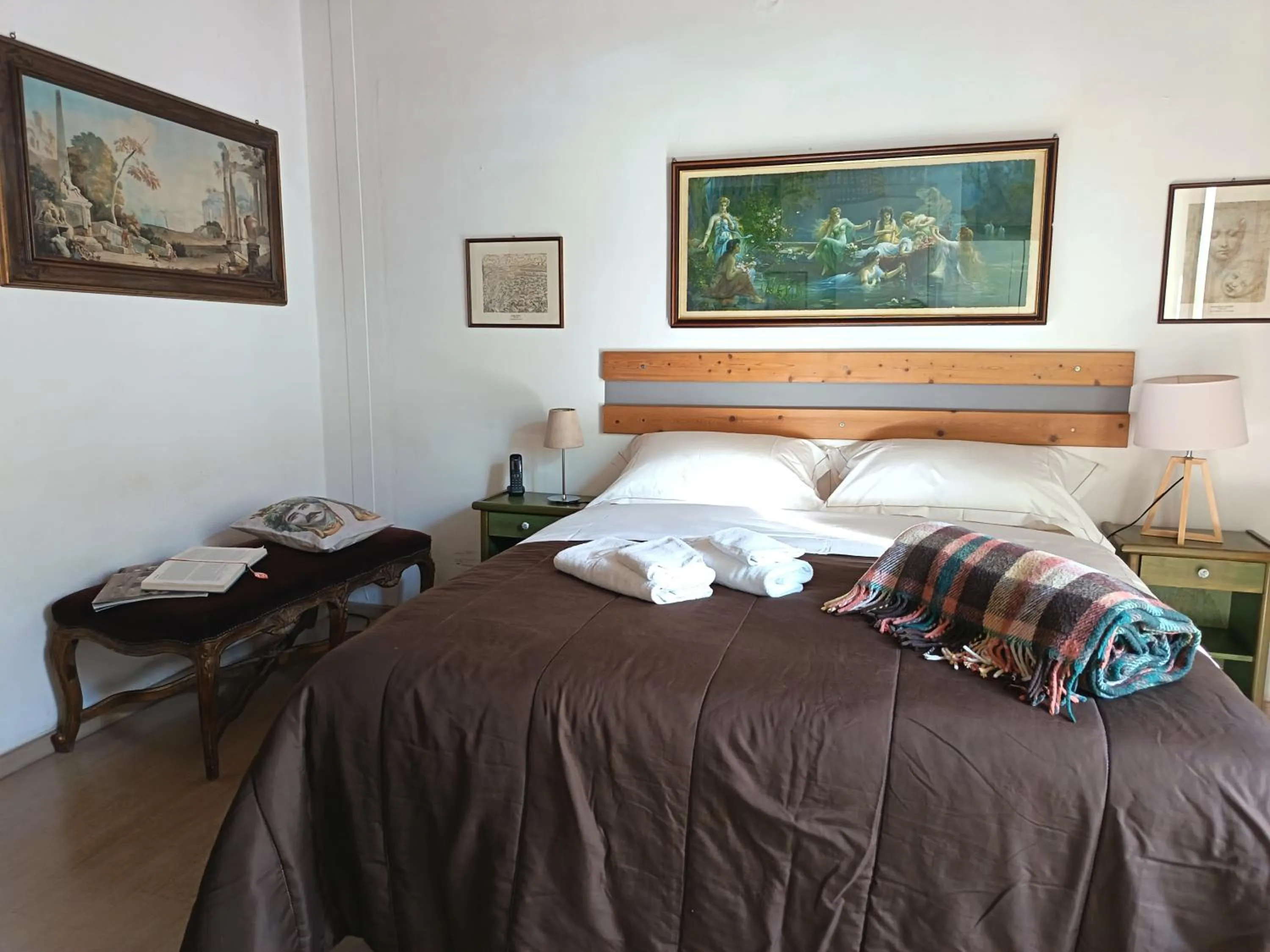 Bedroom, Bed in I Vespri