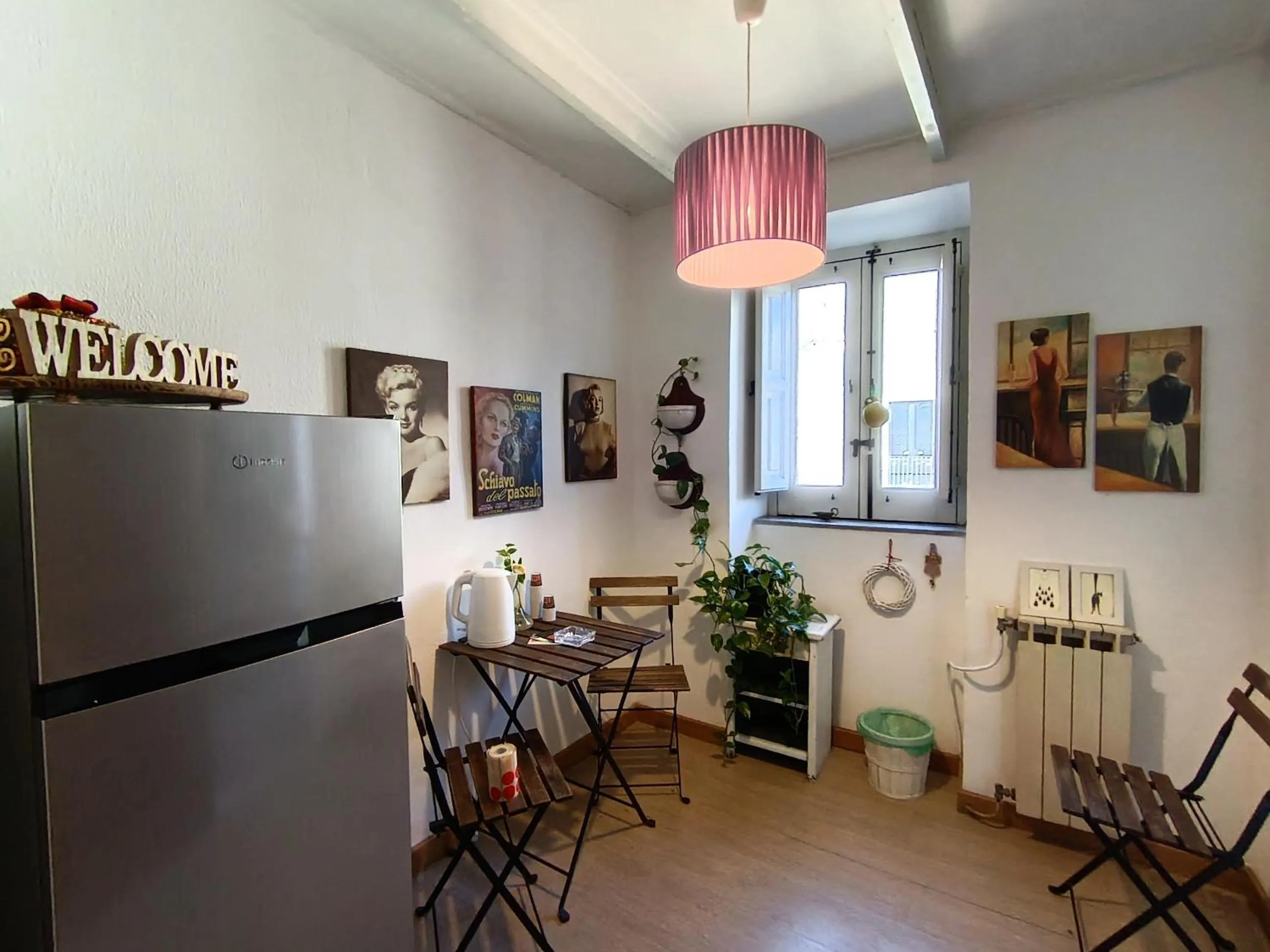 Communal lounge/ TV room in I Vespri