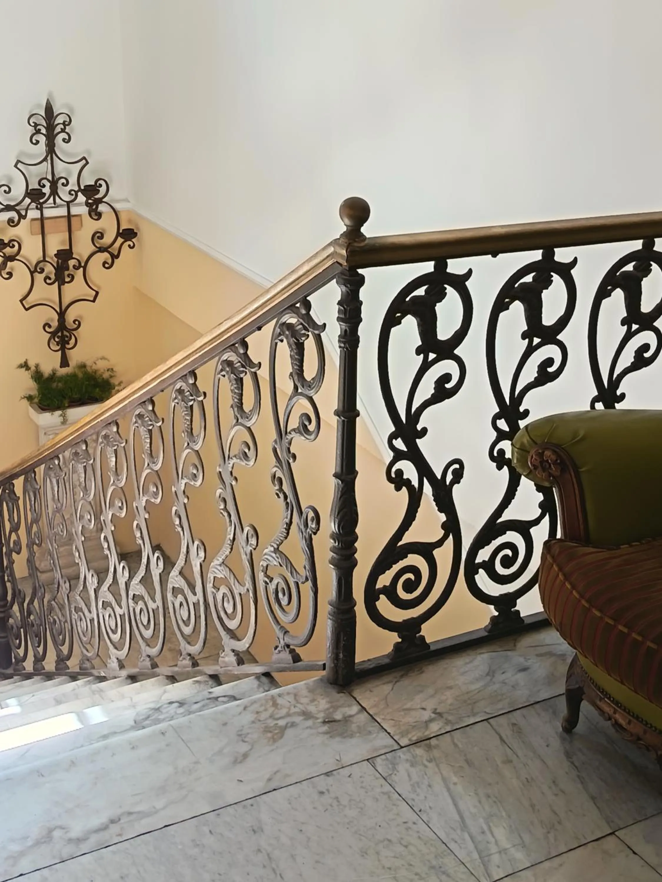 Decorative detail in I Vespri