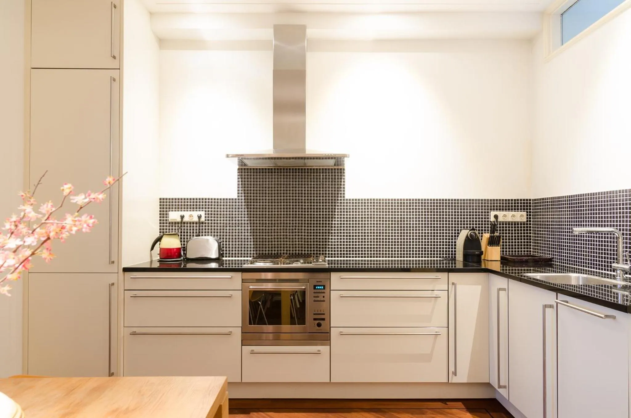 Kitchen or kitchenette in Marnix Classic: Group Getaway