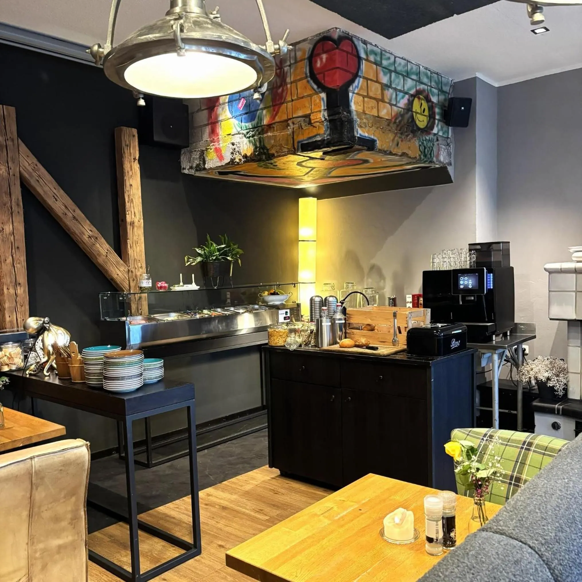 Restaurant/places to eat in Krögers Hotel