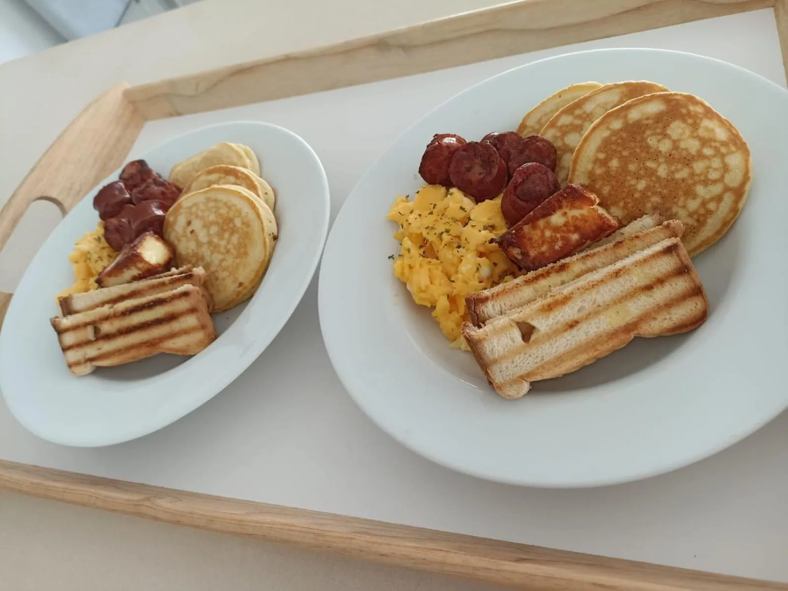 Restaurant/places to eat in Lincoln Suite