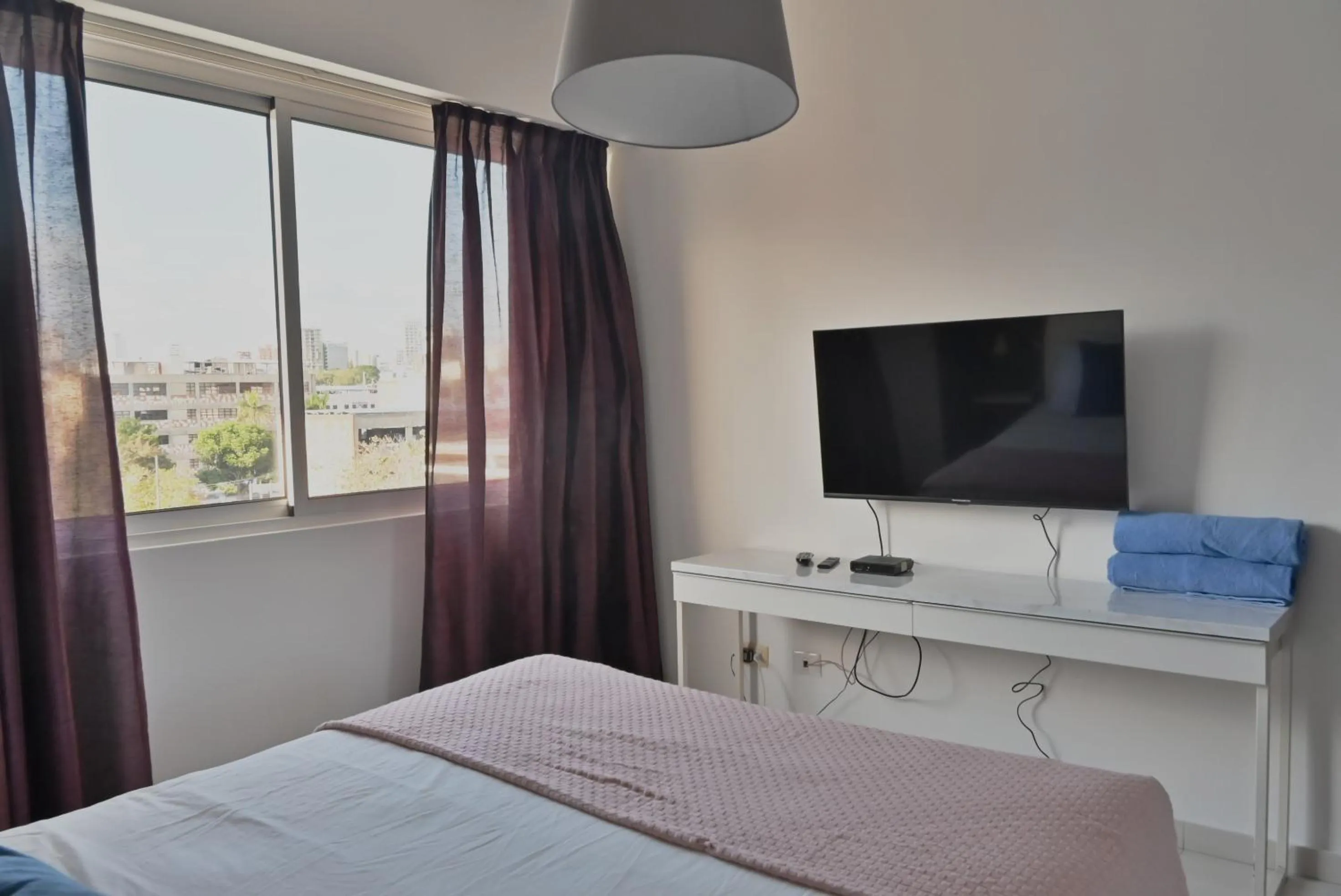 Bed in Lincoln Suite