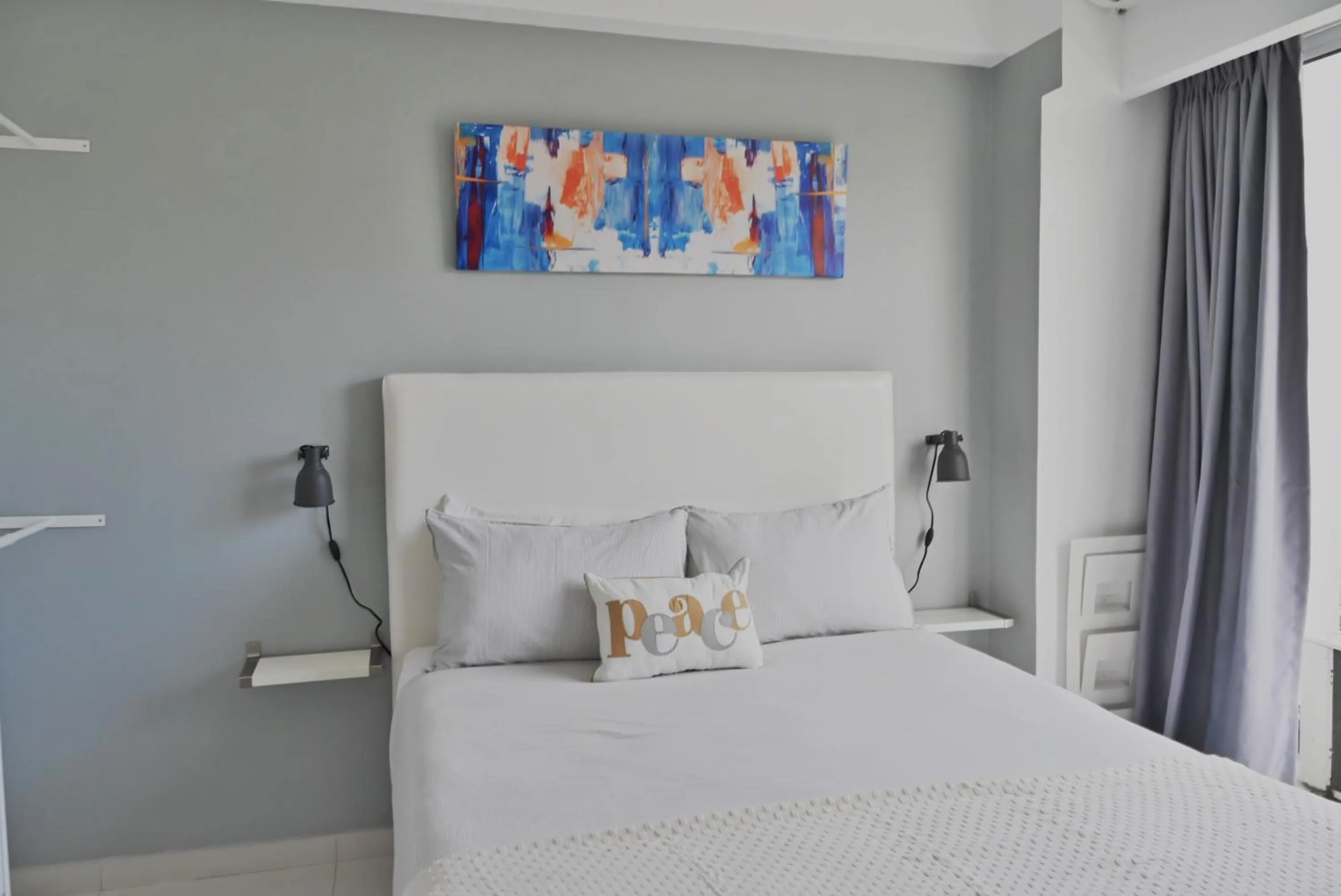 Bed in Lincoln Suite