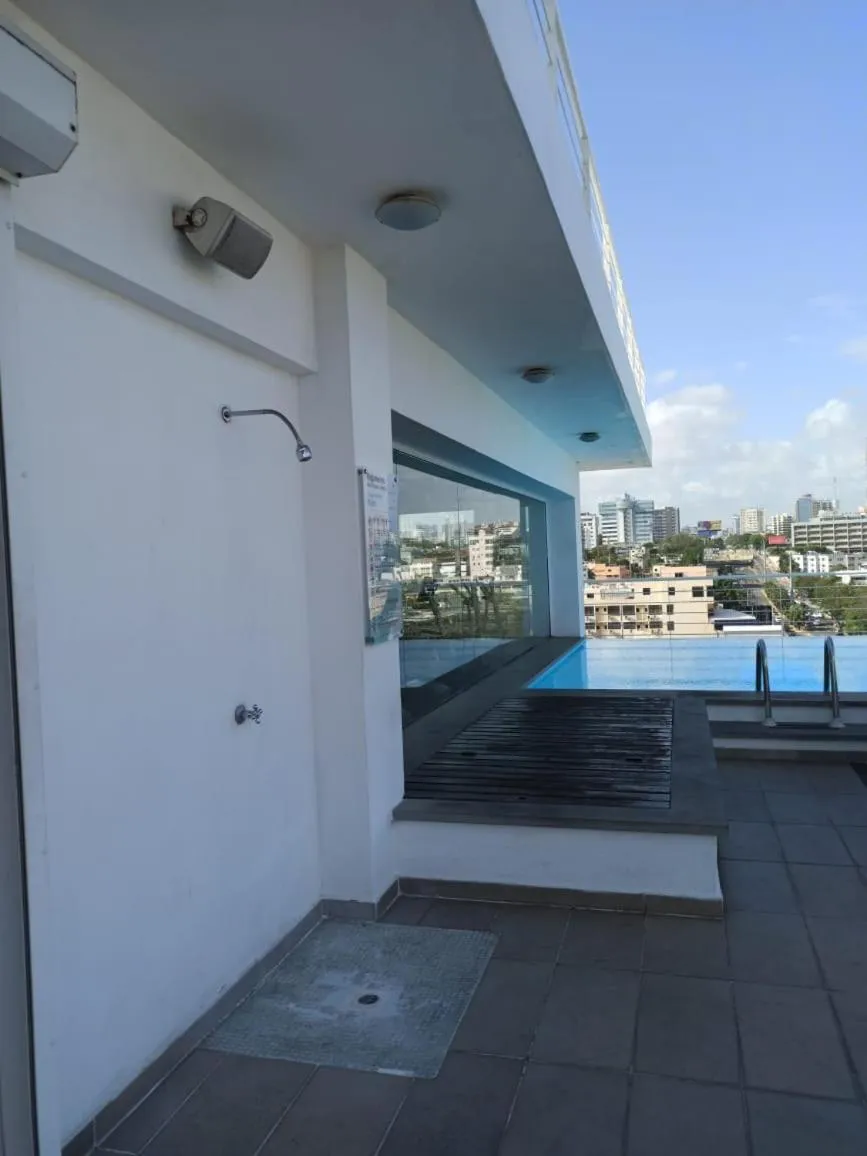 Pool view in Lincoln Suite