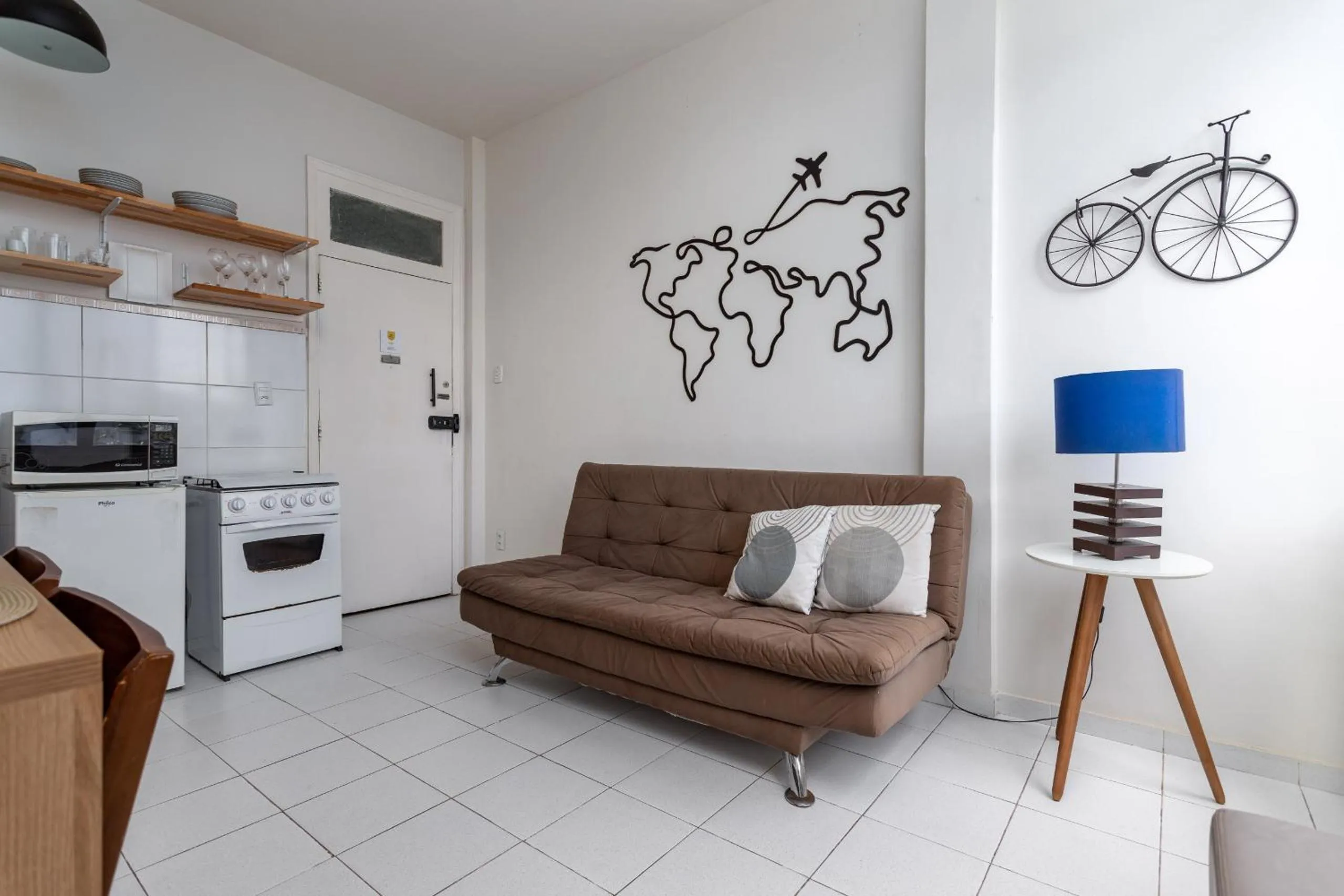 Communal lounge/ TV room in Conforto em Ipanema - 2 quadras da praia - VP604 Z1