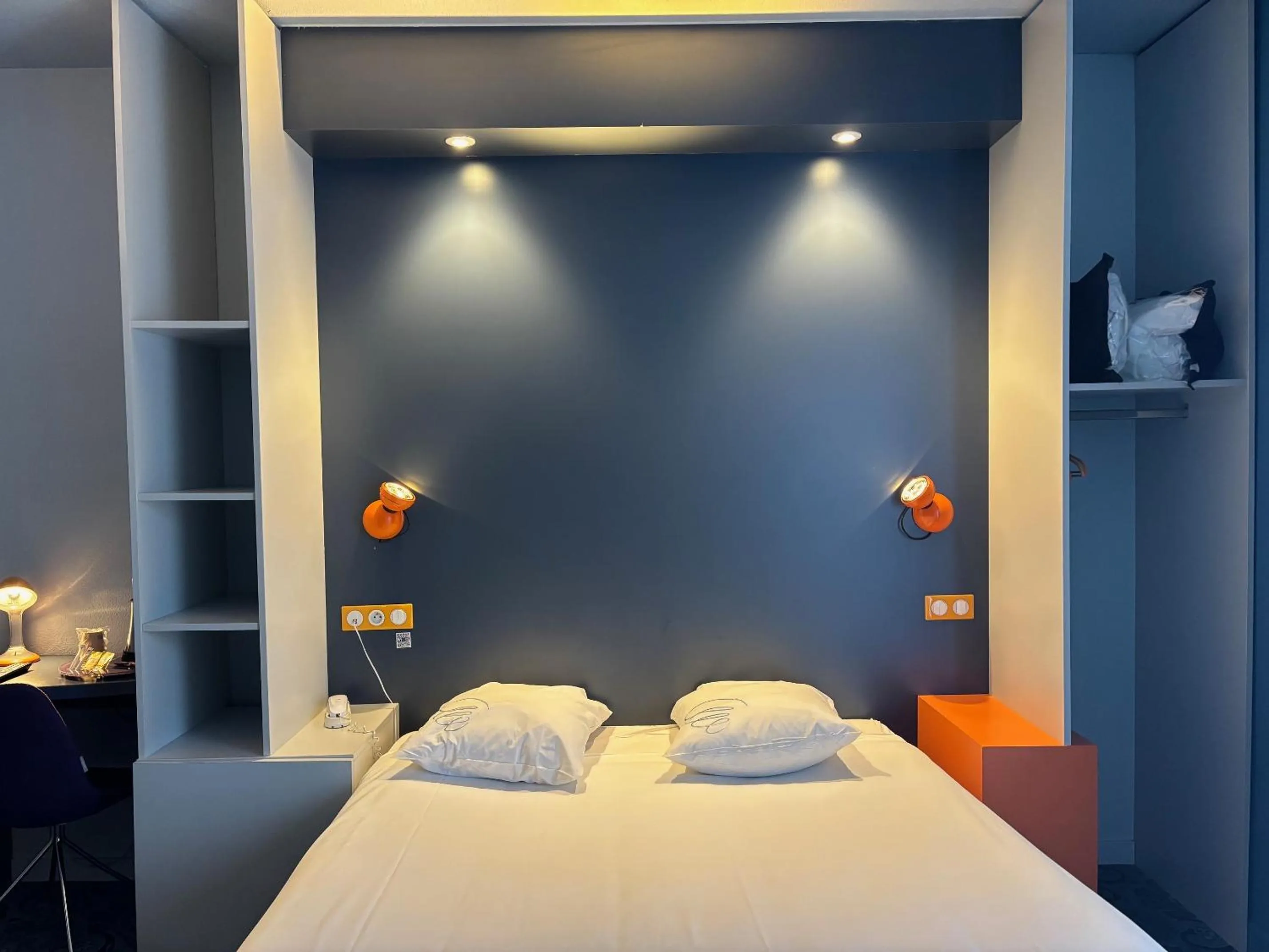 Bedroom, Bed in Hotel Gabriel