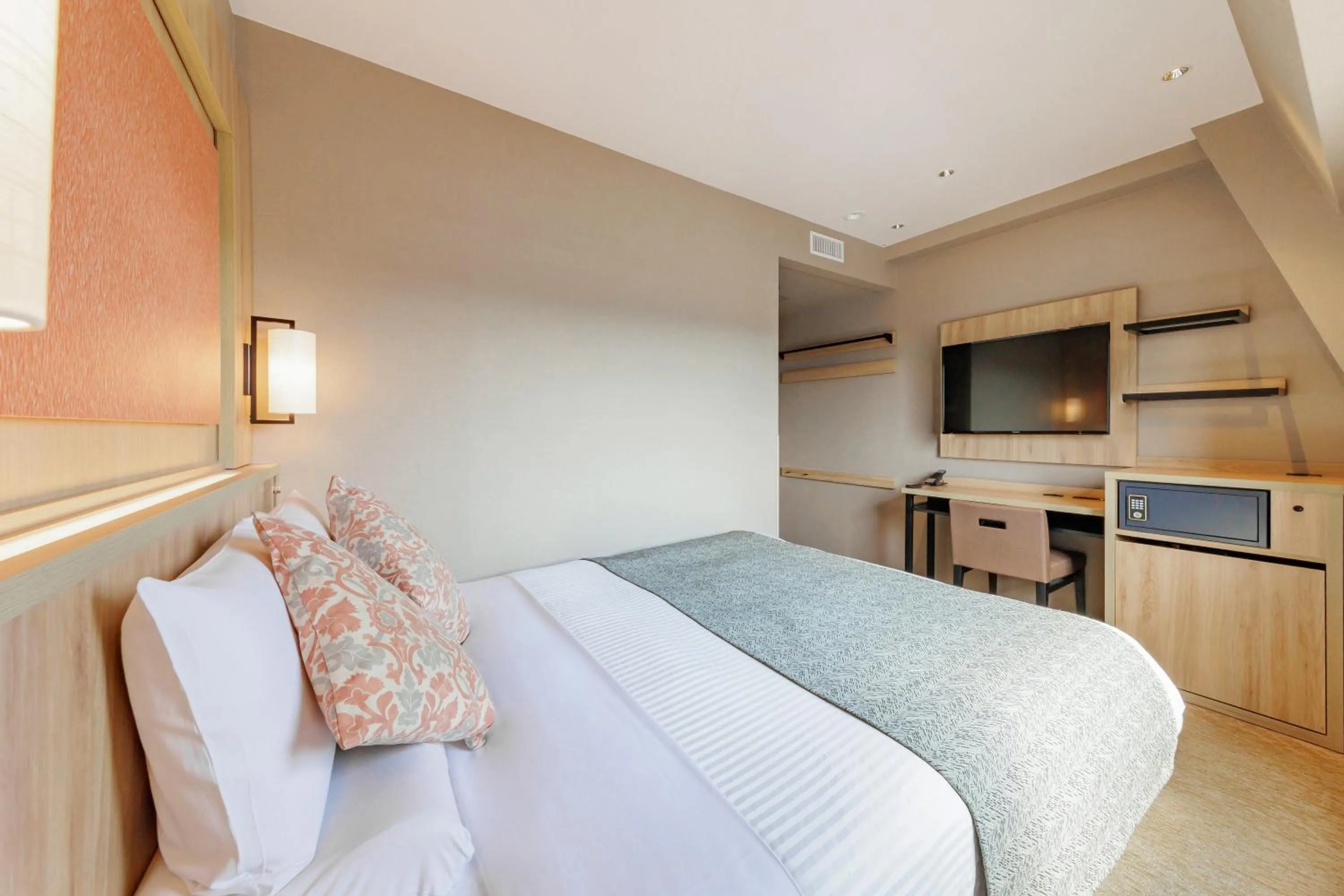 Photo of the whole room, Bed in Art Hotel Morioka