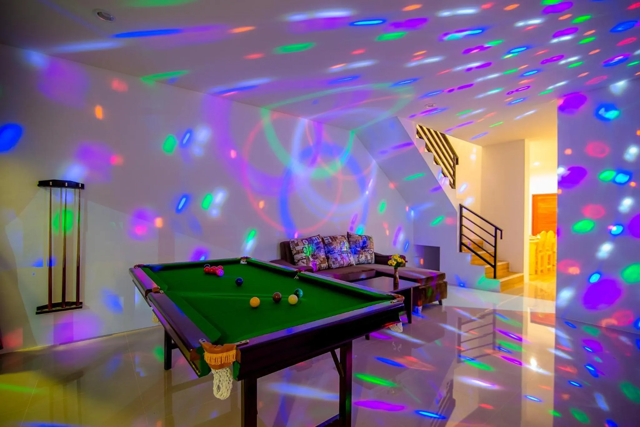 Billiards in Mondara Vacation Home