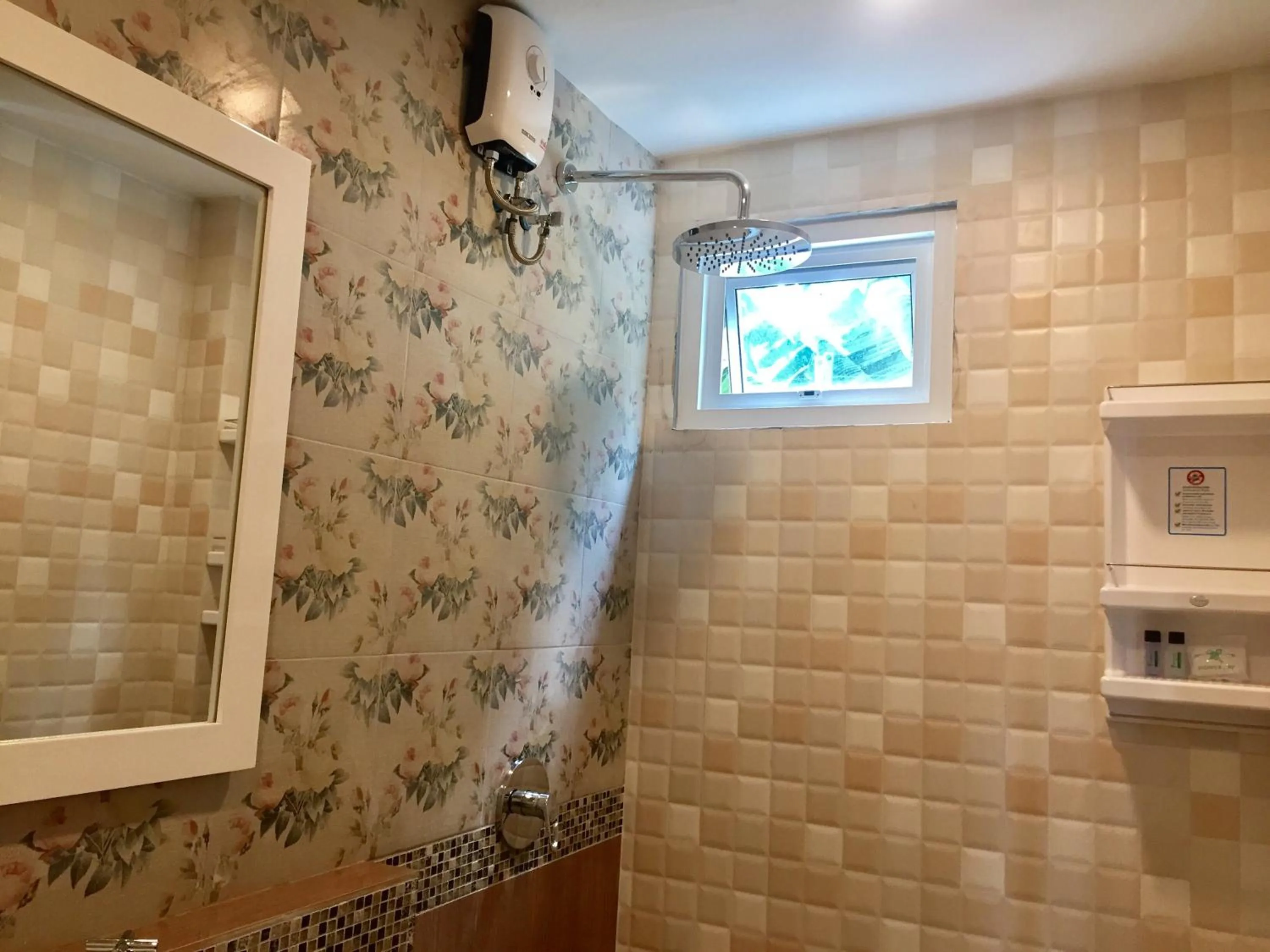 Shower, Bathroom in Mondara Vacation Home