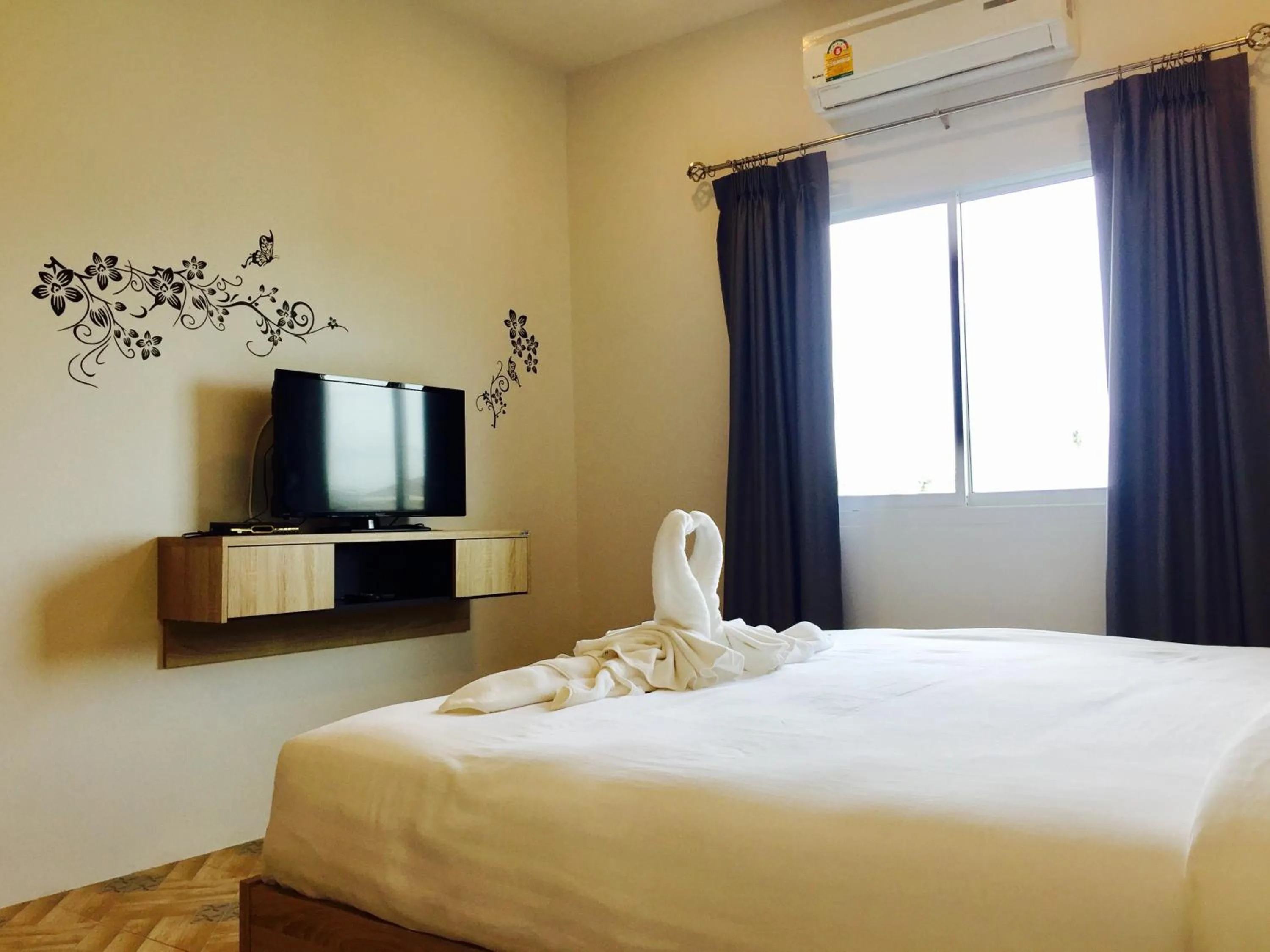 Bed, Room Photo in Mondara Vacation Home