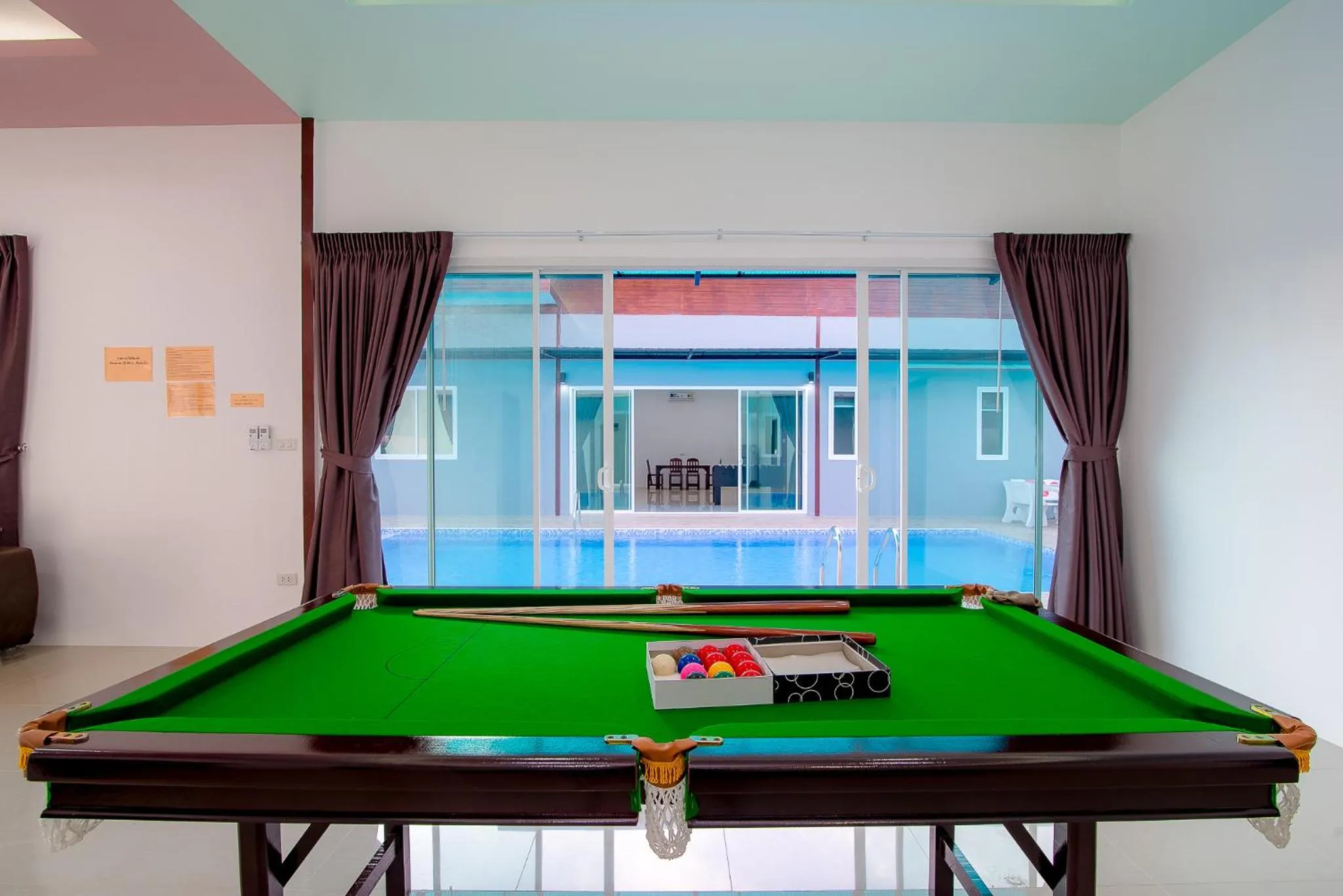Billiards in Mondara Vacation Home