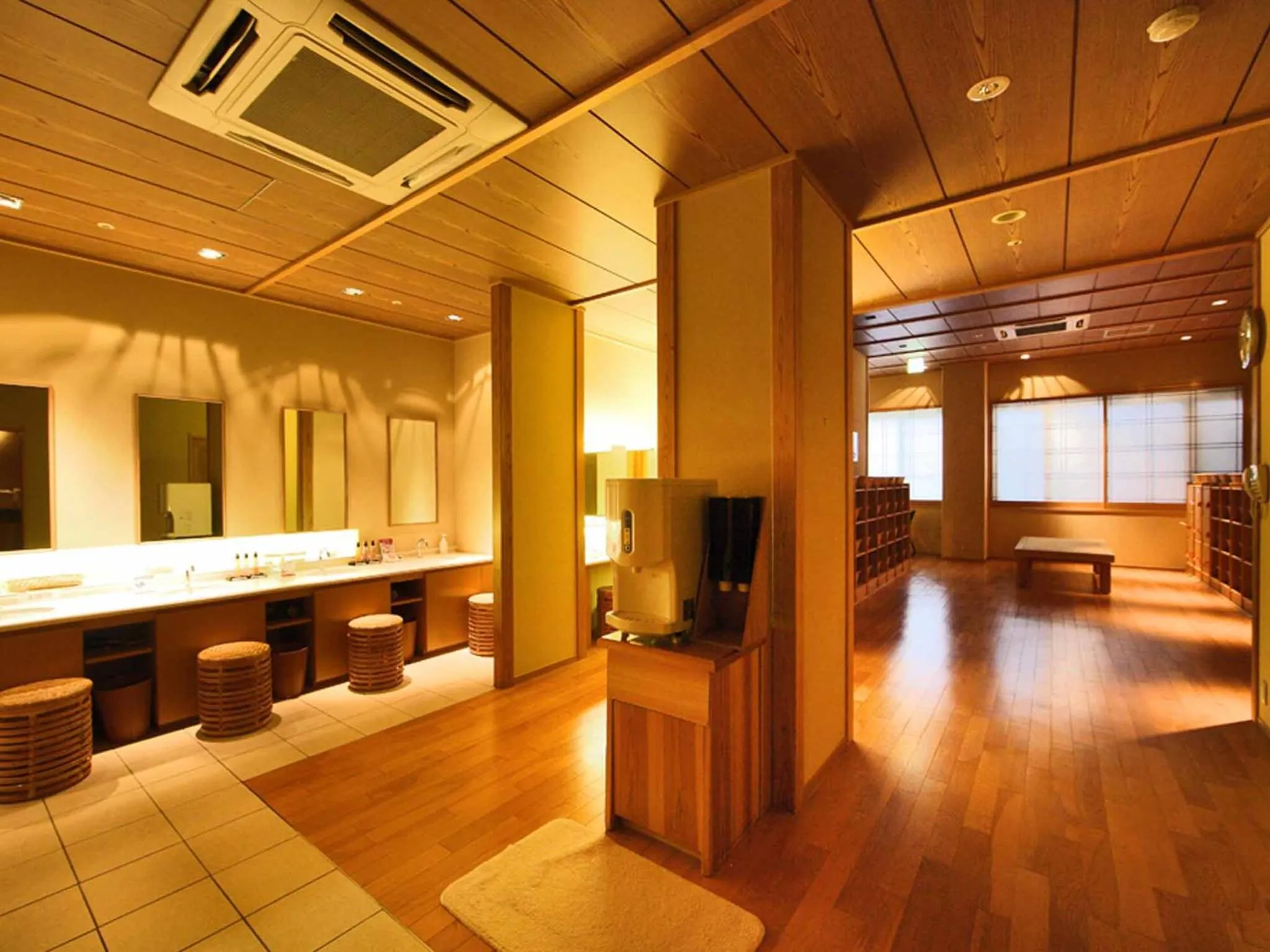 Spa and wellness centre/facilities in Ookawaso