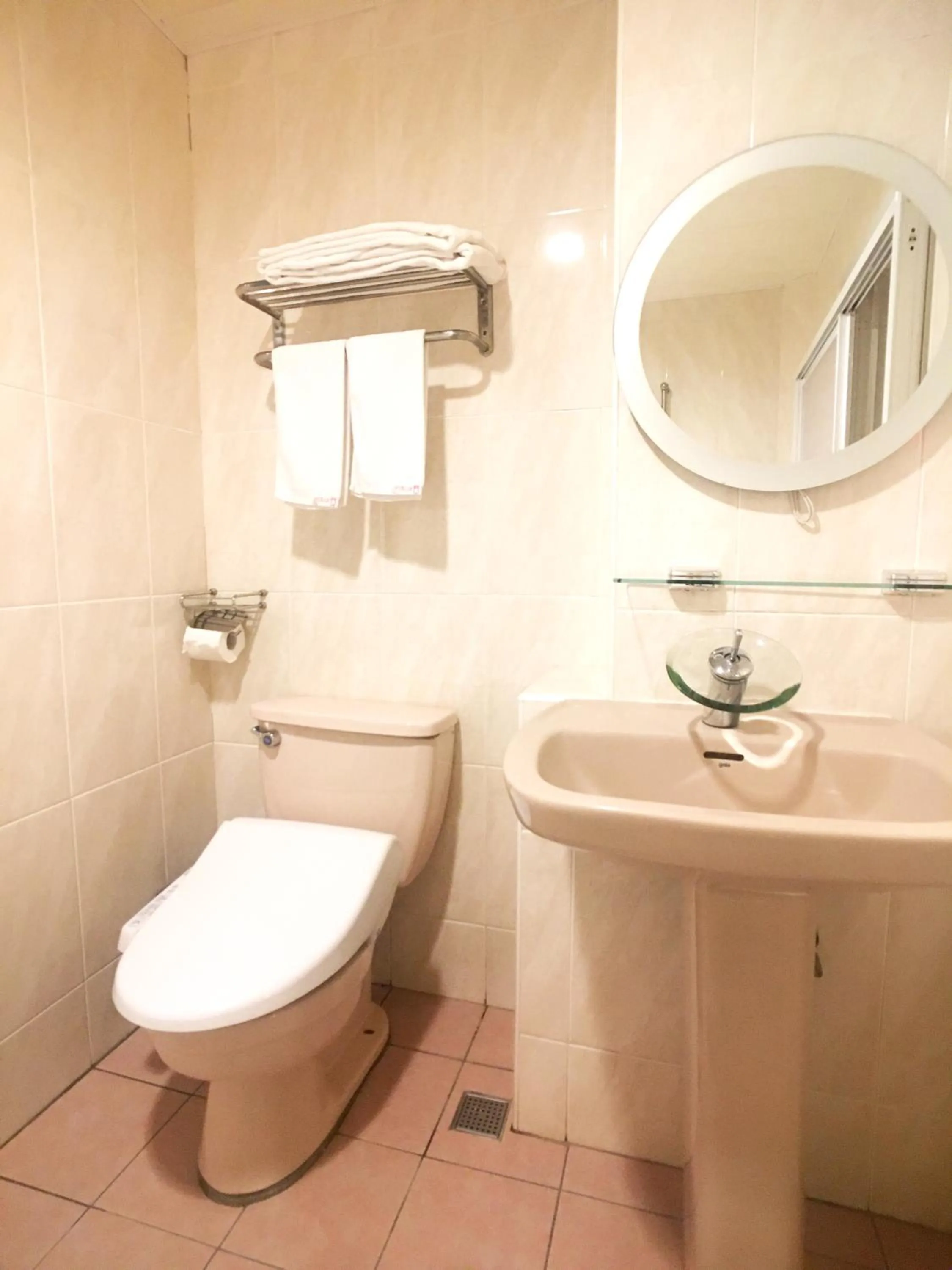 Bathroom in Best Hotel