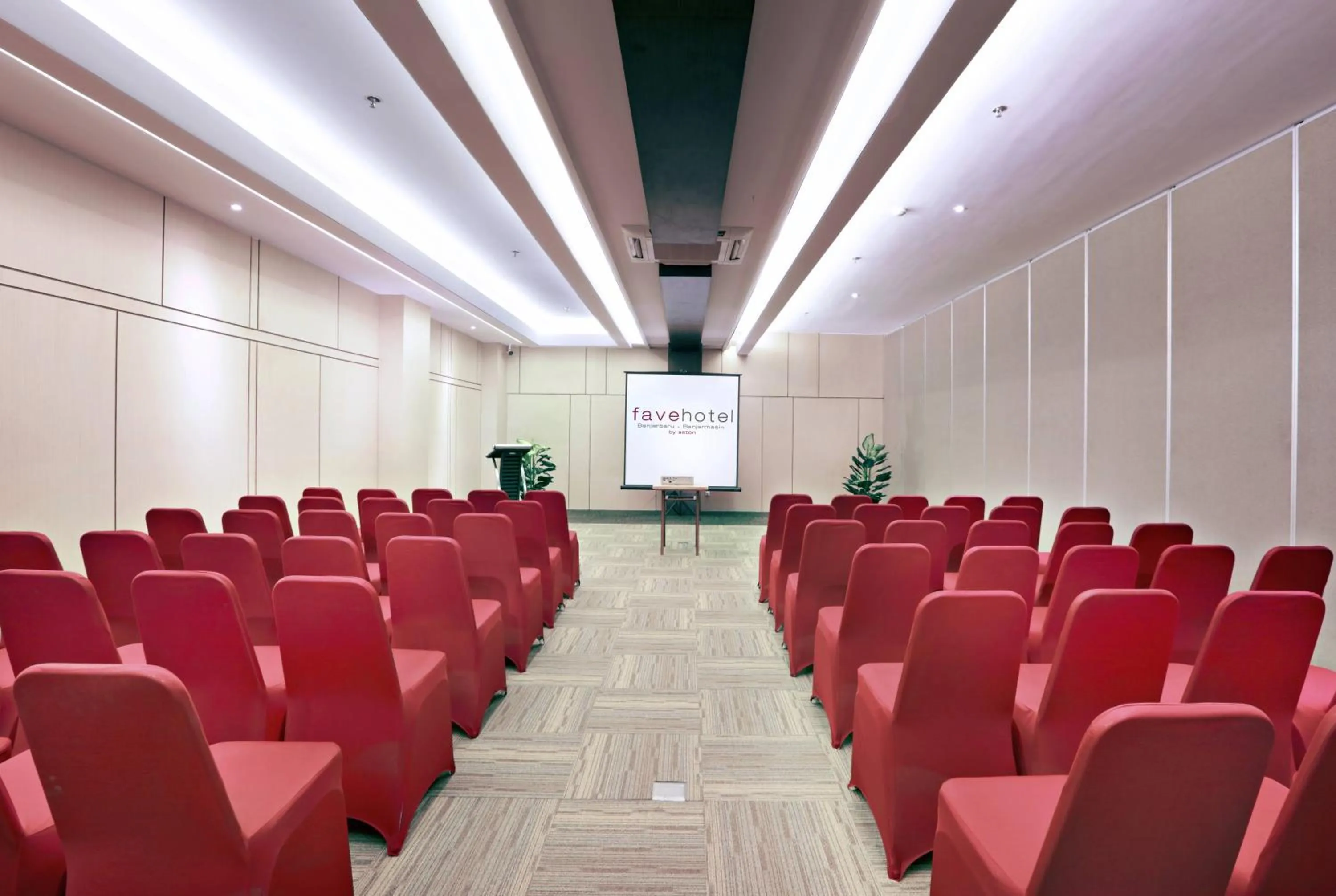 Area and facilities in fave plus hotel Banjarbaru