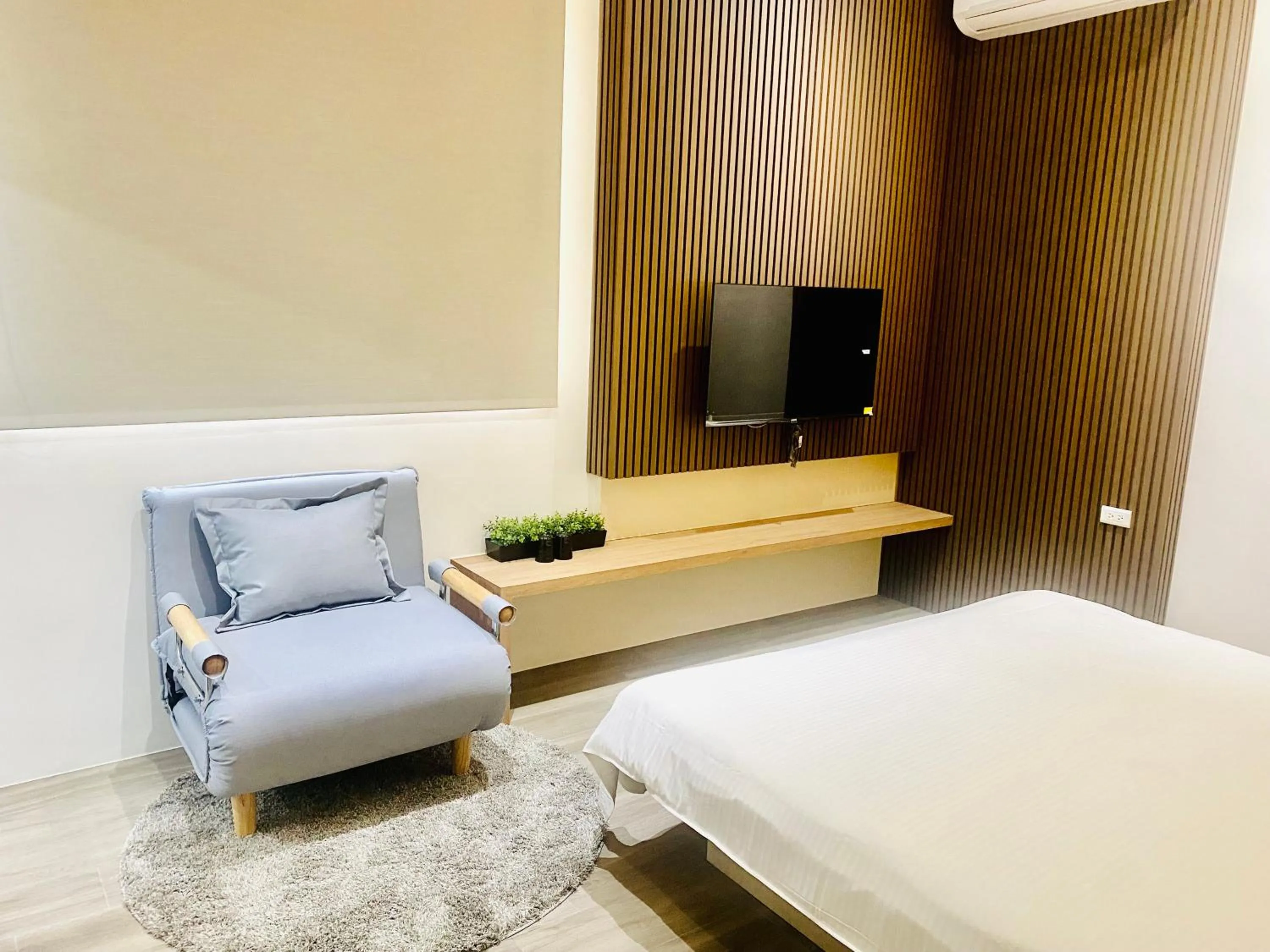 Bed in Beachcastle & Sea View Villa