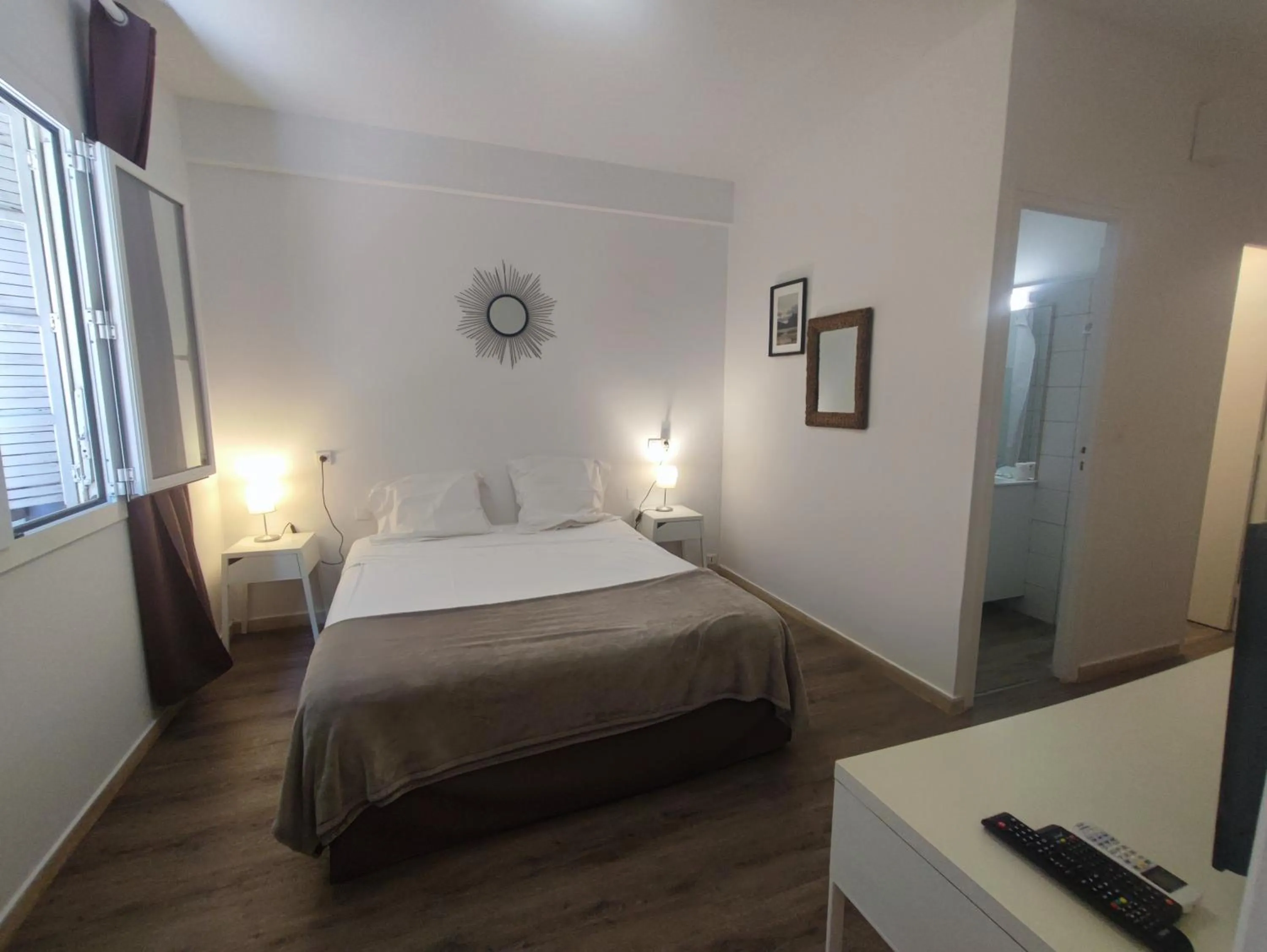 Bedroom in L'Aiglon Bylitis