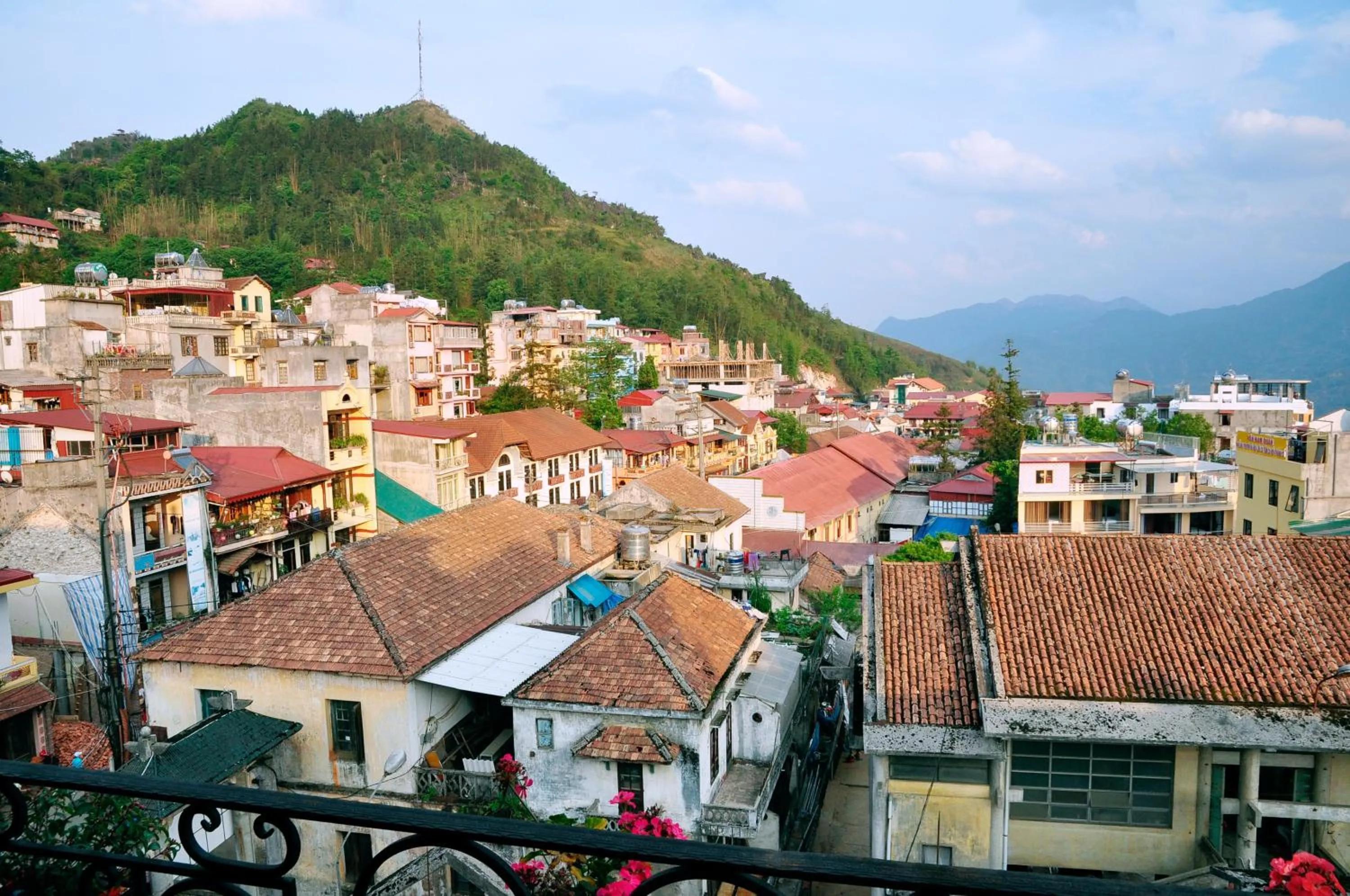 Property building in Sapa Centre Hotel