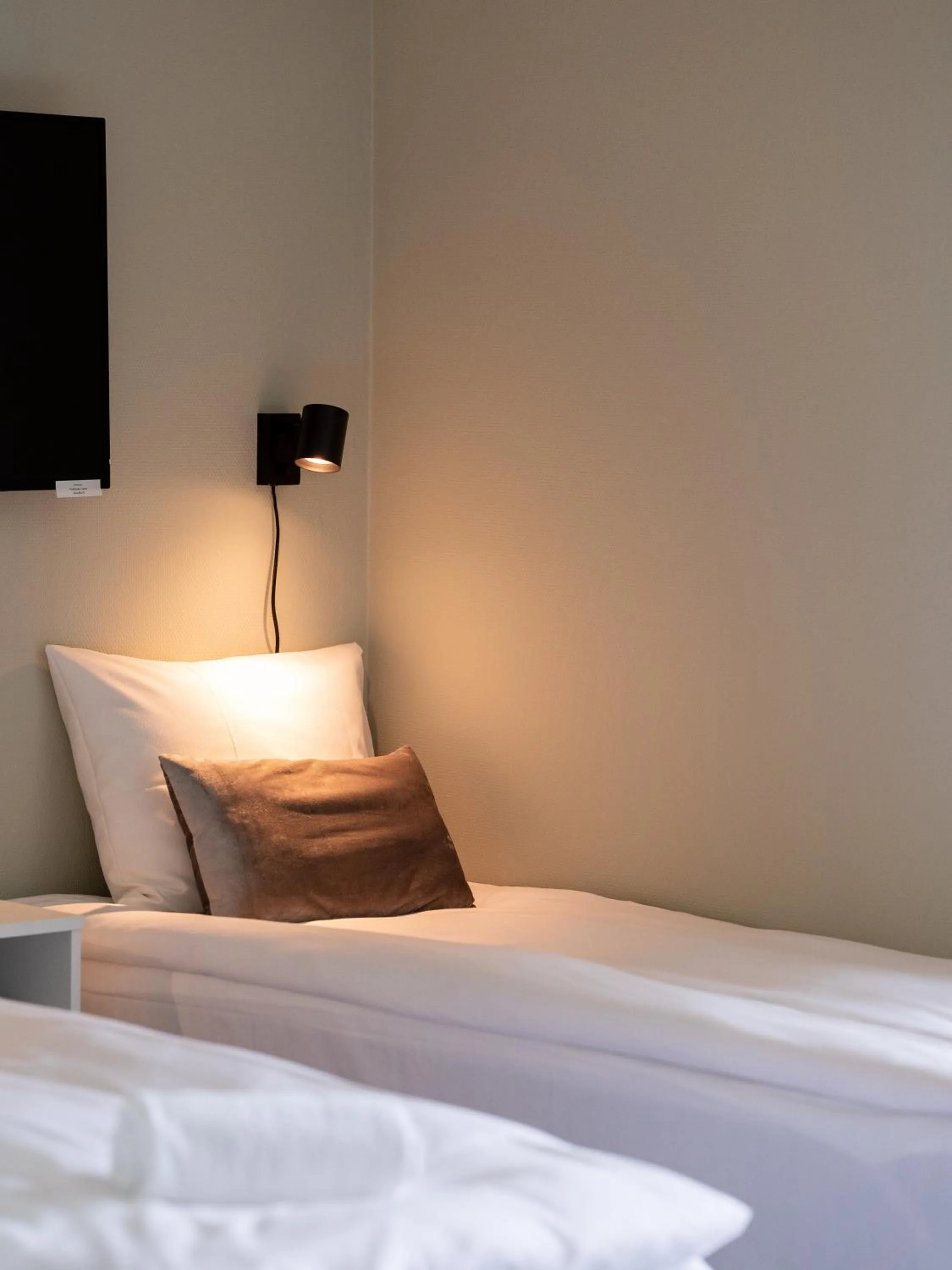 Bed in Trolltunga Aparthotel