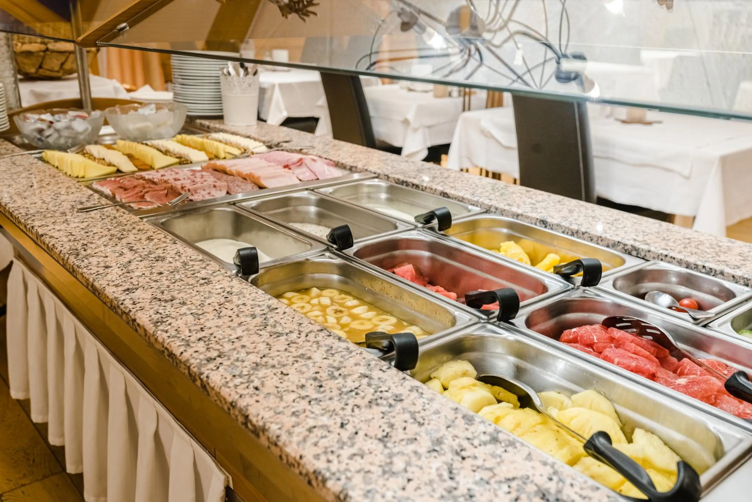 Food and drinks in Aktiv Hotel & Spa Hannigalp