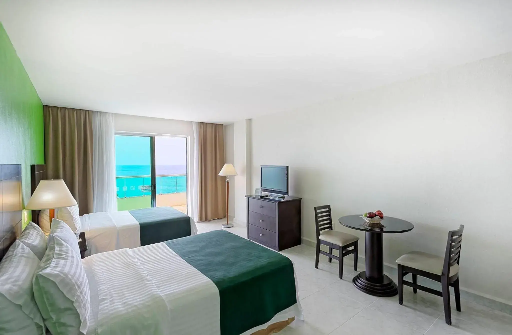 Standard Double Room with Two Double Beds in Holiday Inn Campeche by IHG Standard Double Room with Two Double Beds in Holiday Inn Campeche by IHG